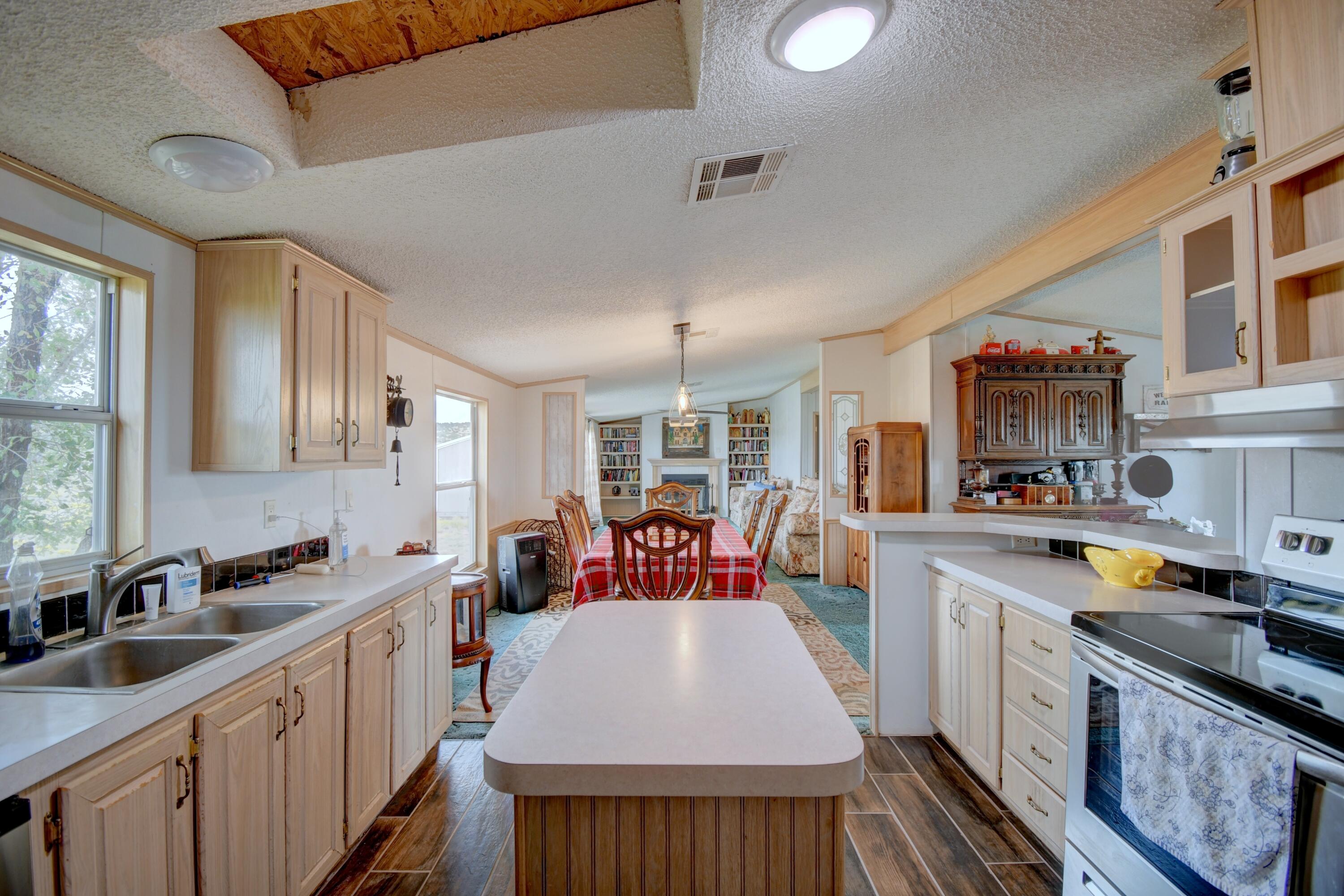 Photo 19 — 713 B Anaya Road