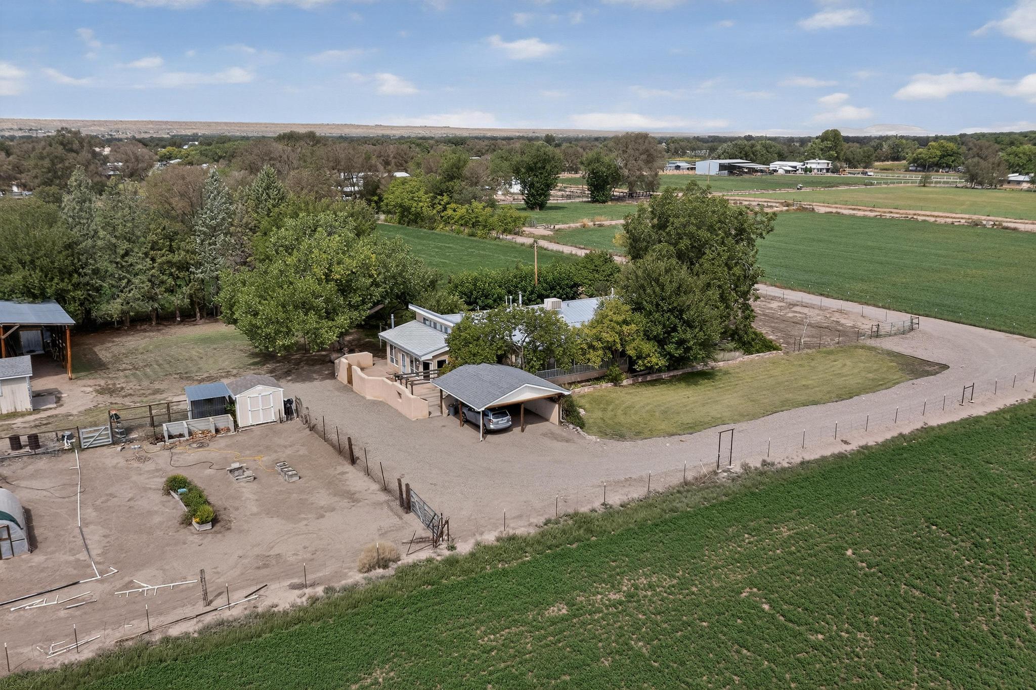 71 Olguin Road, Jarales, NM 87023