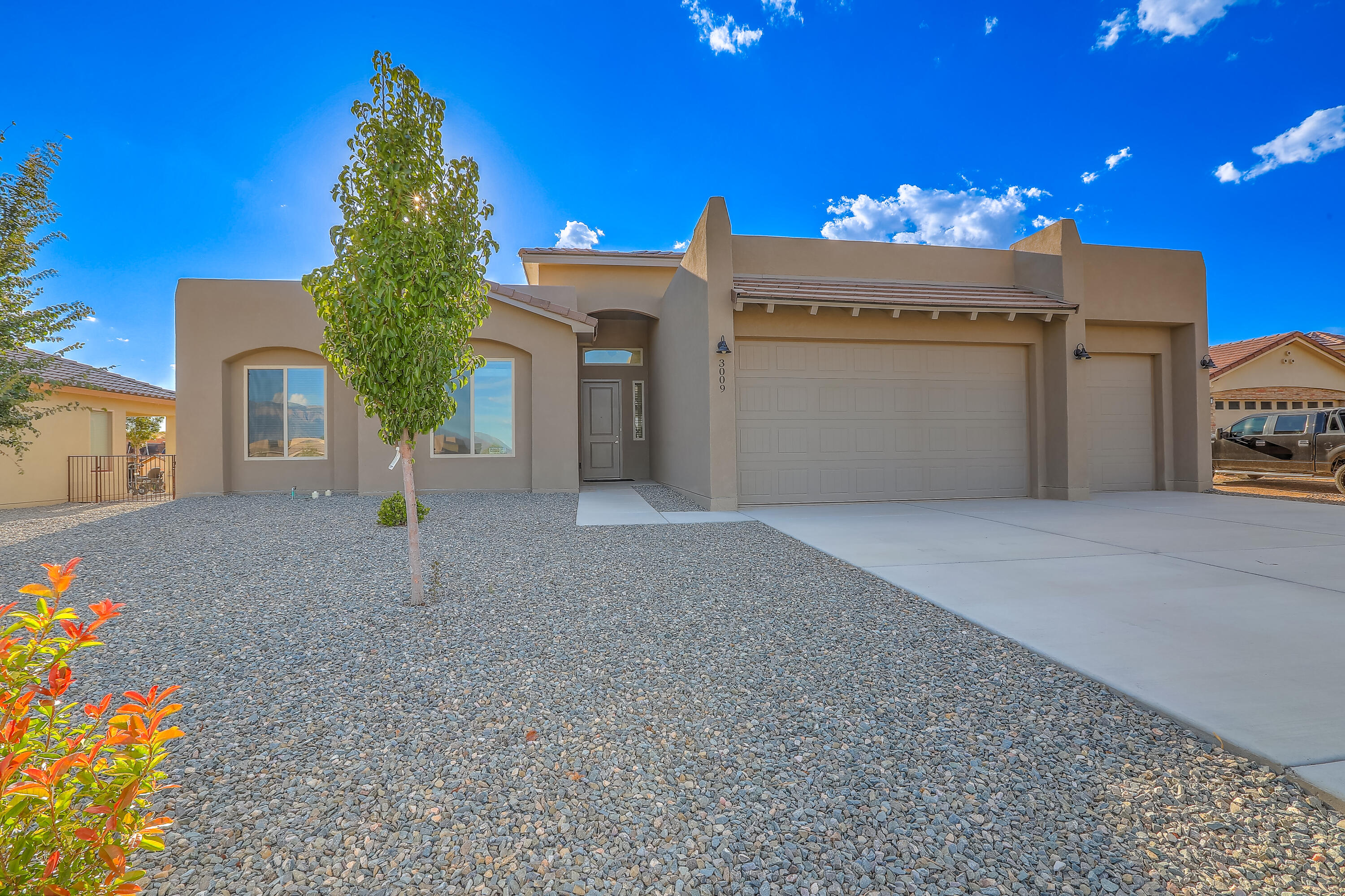 3009 Vatapa Road NE