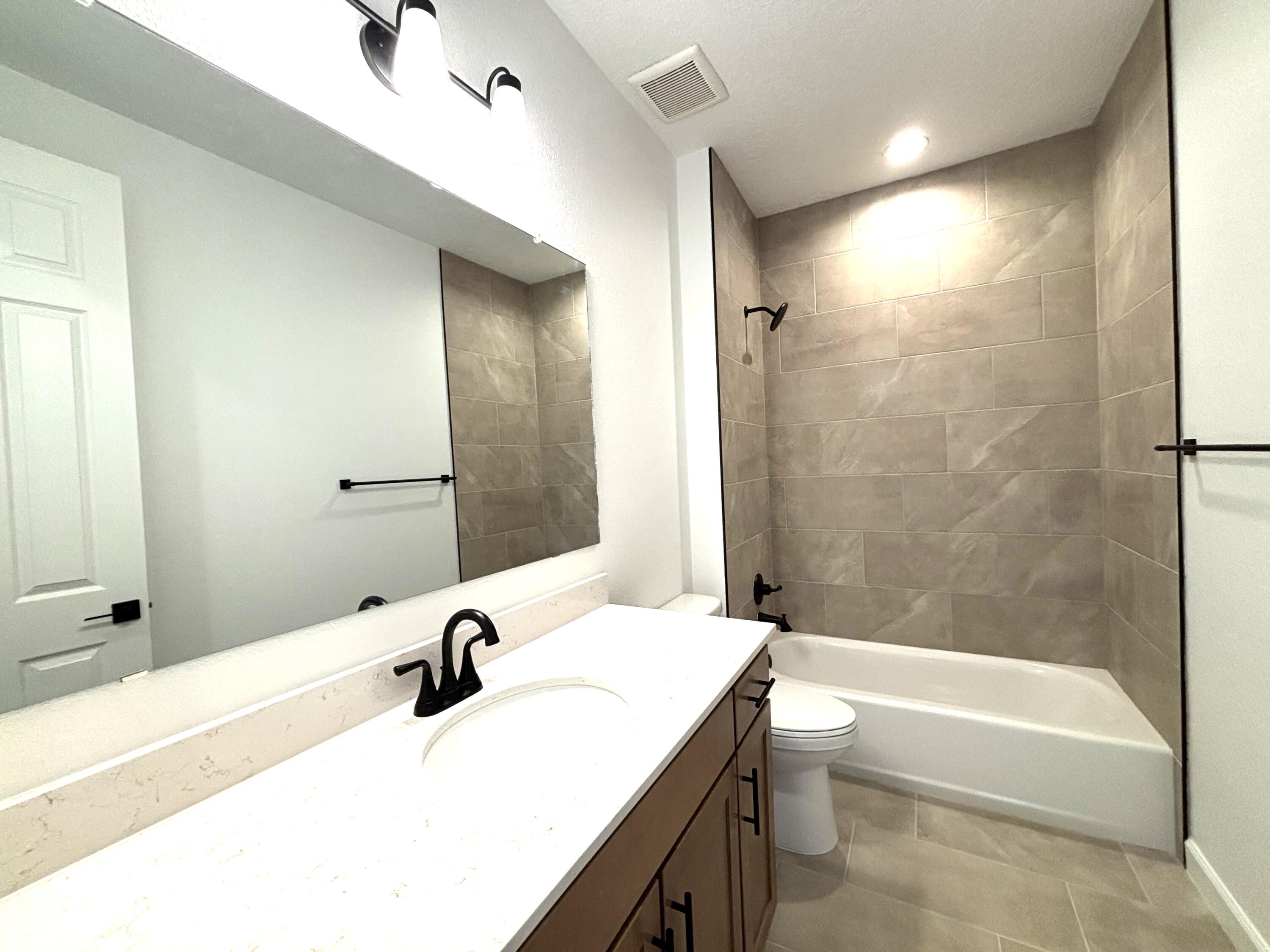 Photo 12 — 3157 Wolf Tail Loop NE