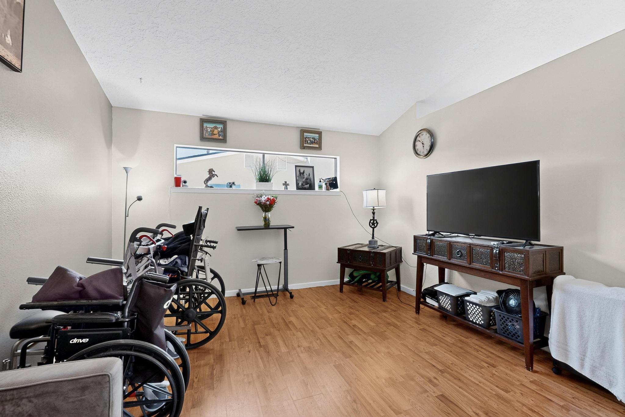 Photo 18 — 5129 CAMINO VISTA NW