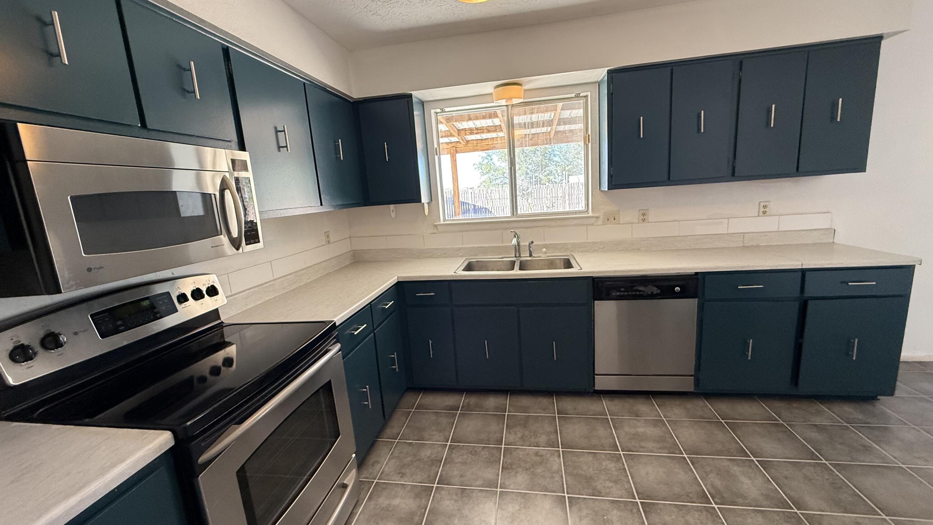 Photo 19 — 1209 Lewis Drive