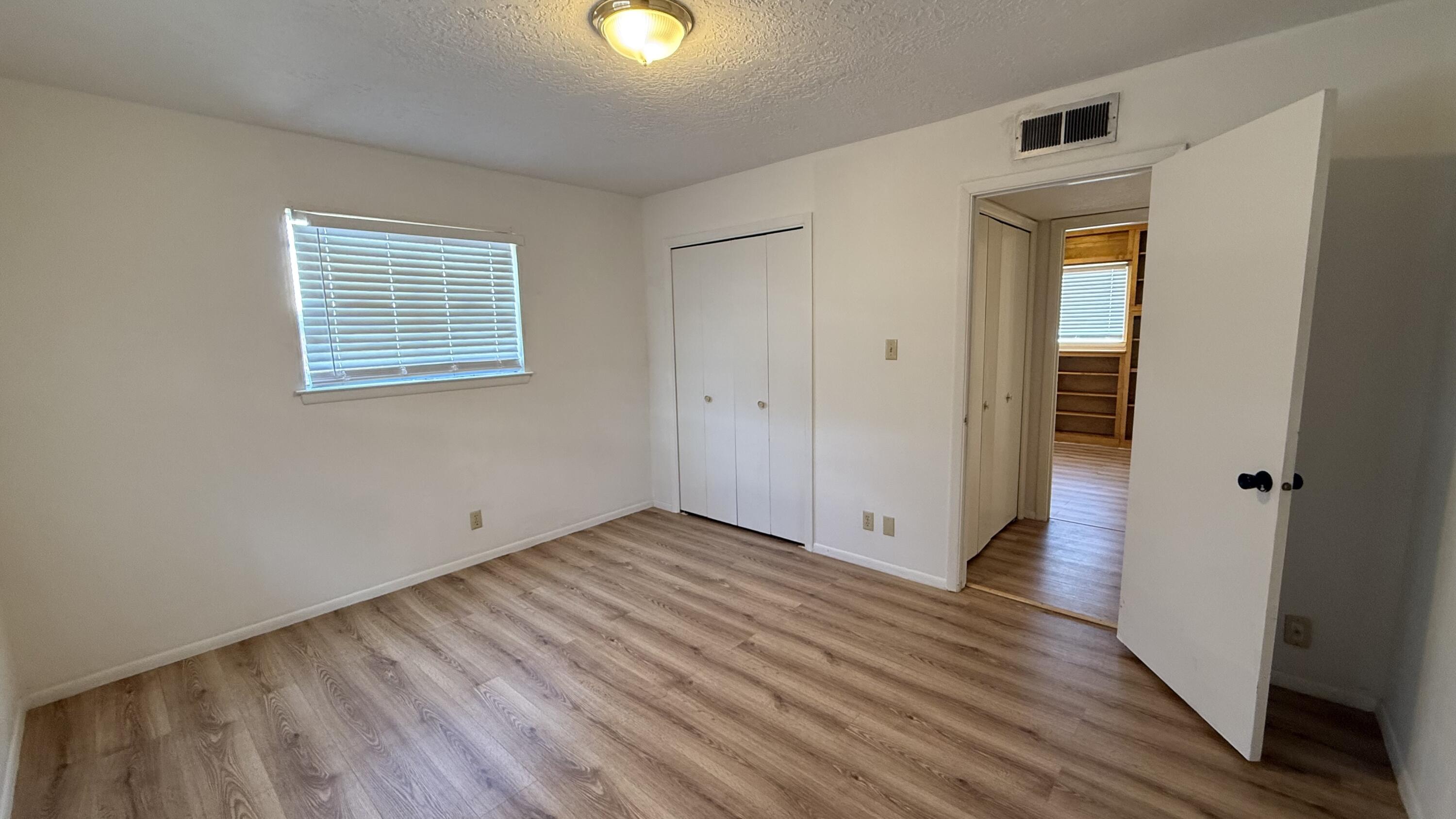 Photo 7 — 1209 Lewis Drive