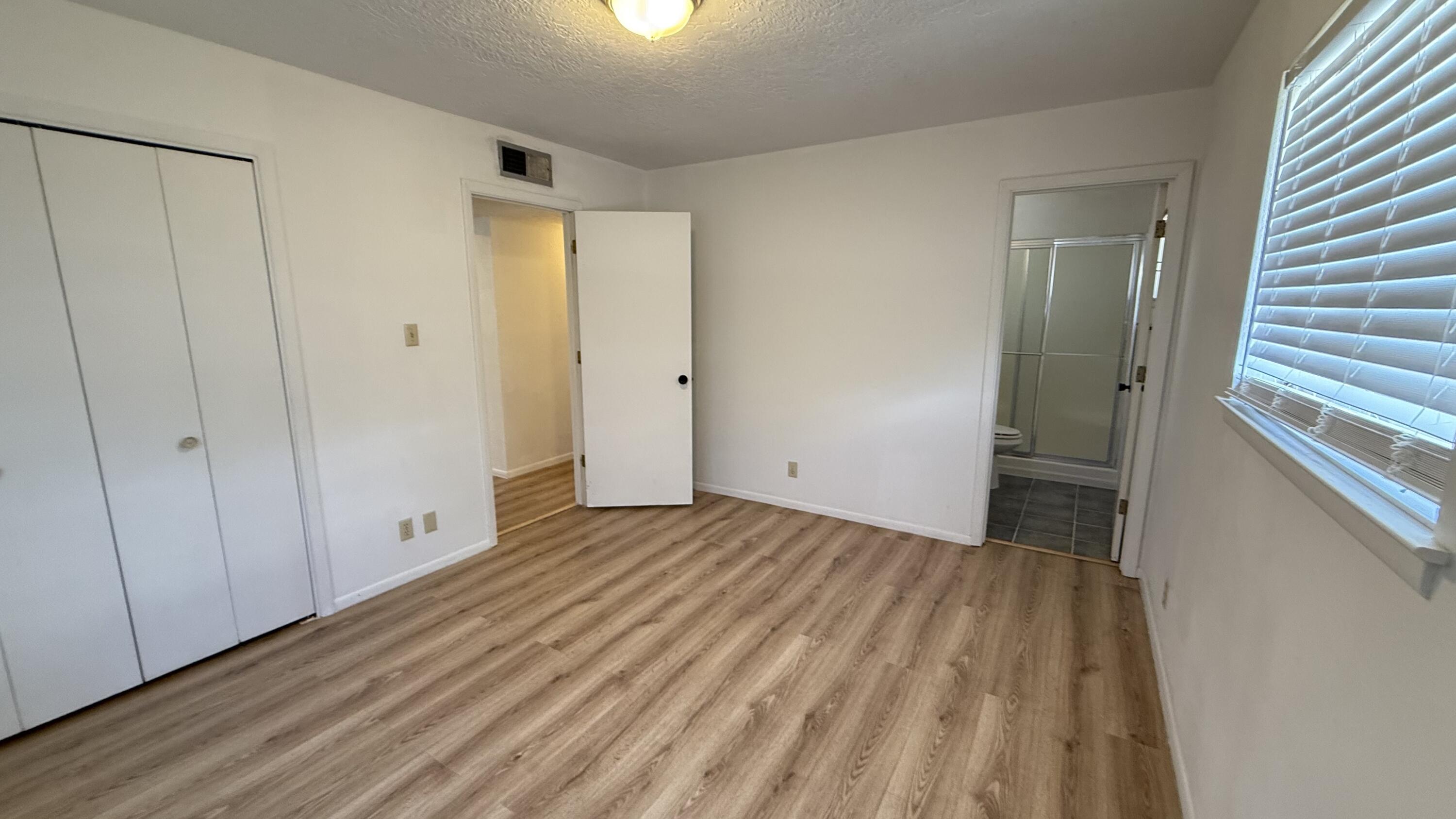 Photo 6 — 1209 Lewis Drive