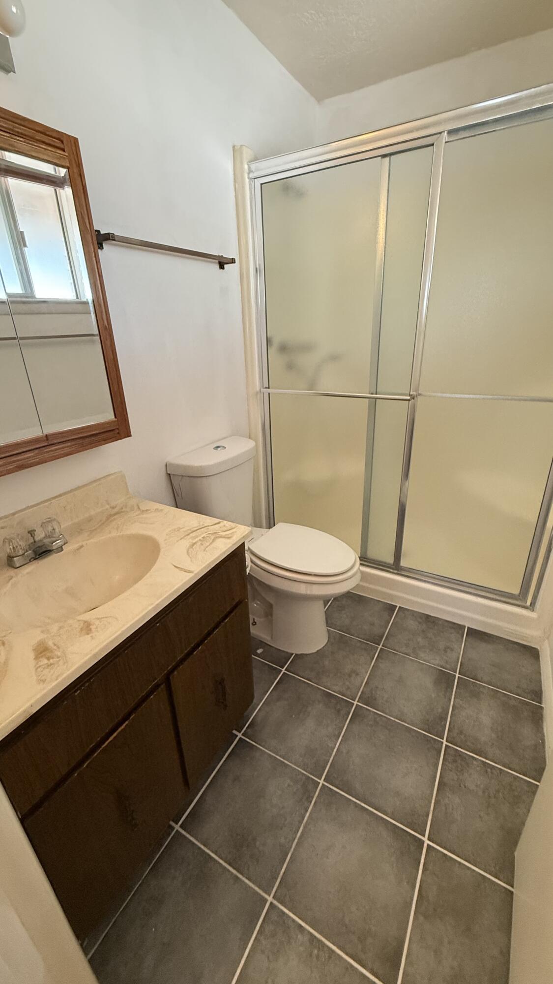 Photo 4 — 1209 Lewis Drive