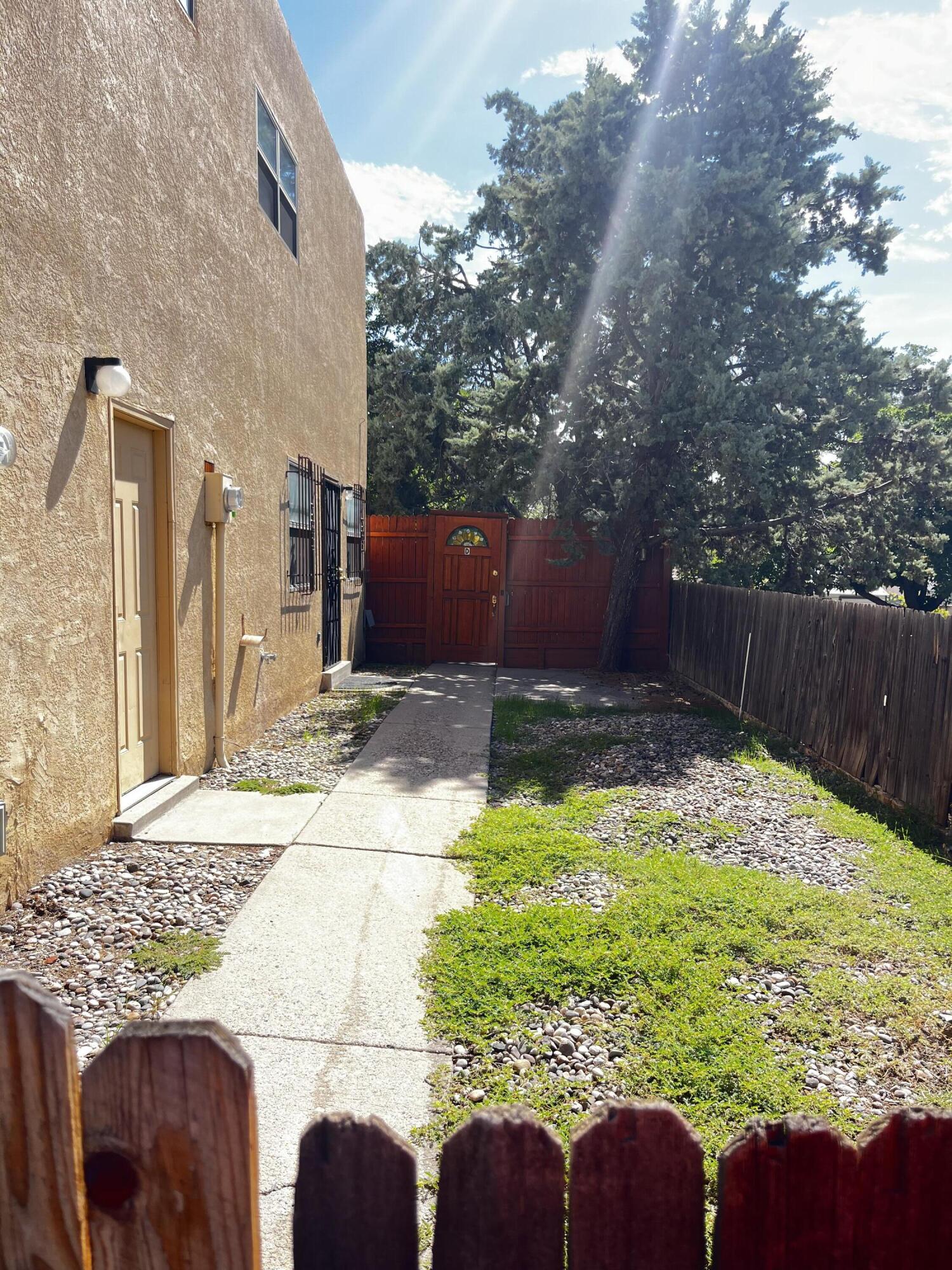 Photo 9 — 12000 STILWELL Place NE C
