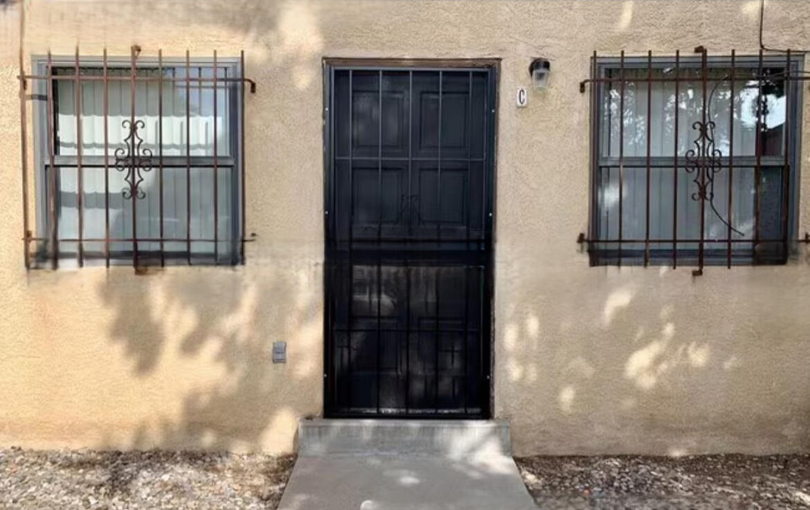 Photo 8 — 12000 STILWELL Place NE C