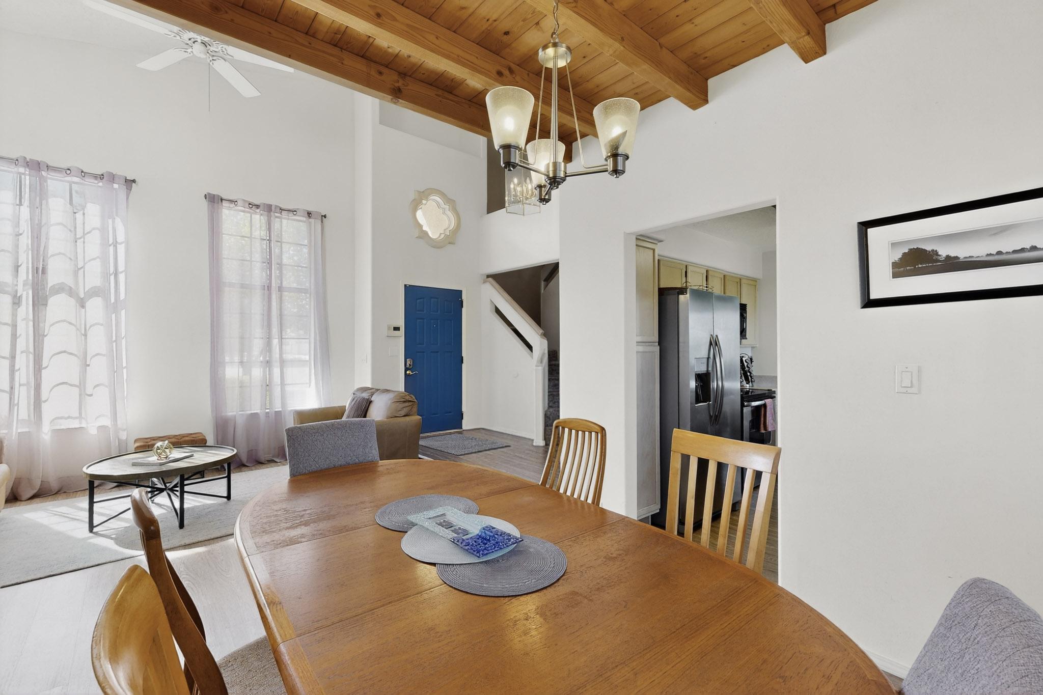 Photo 11 — 7809 OAKLAND Avenue NE