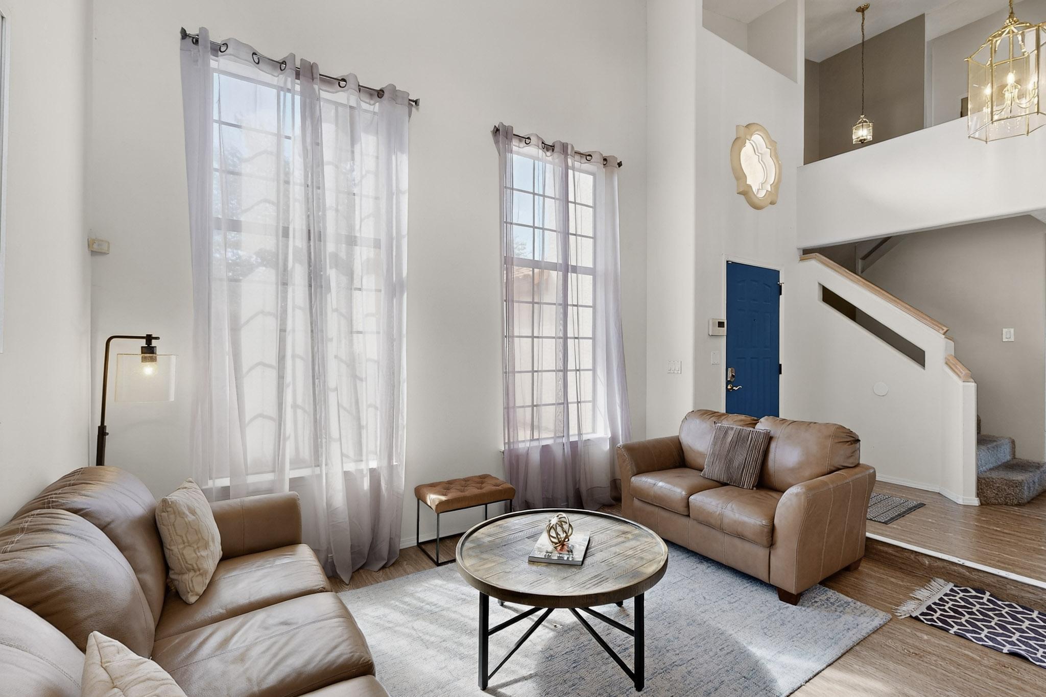 Photo 9 — 7809 OAKLAND Avenue NE