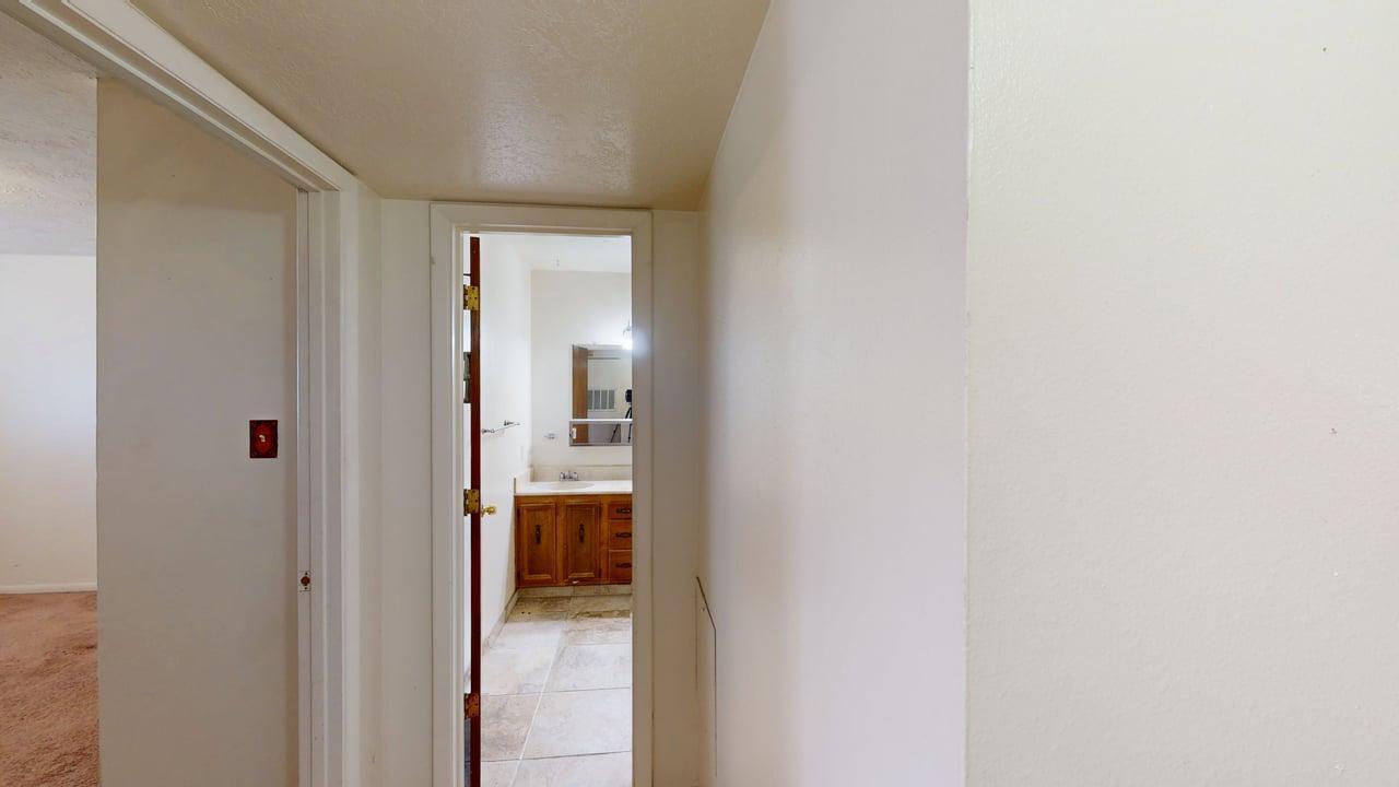 Photo 18 — 12708 Copper Avenue NE