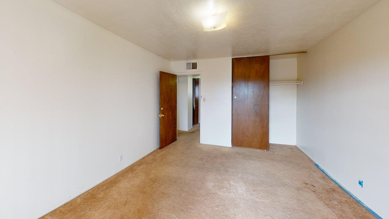 Photo 9 — 12708 Copper Avenue NE