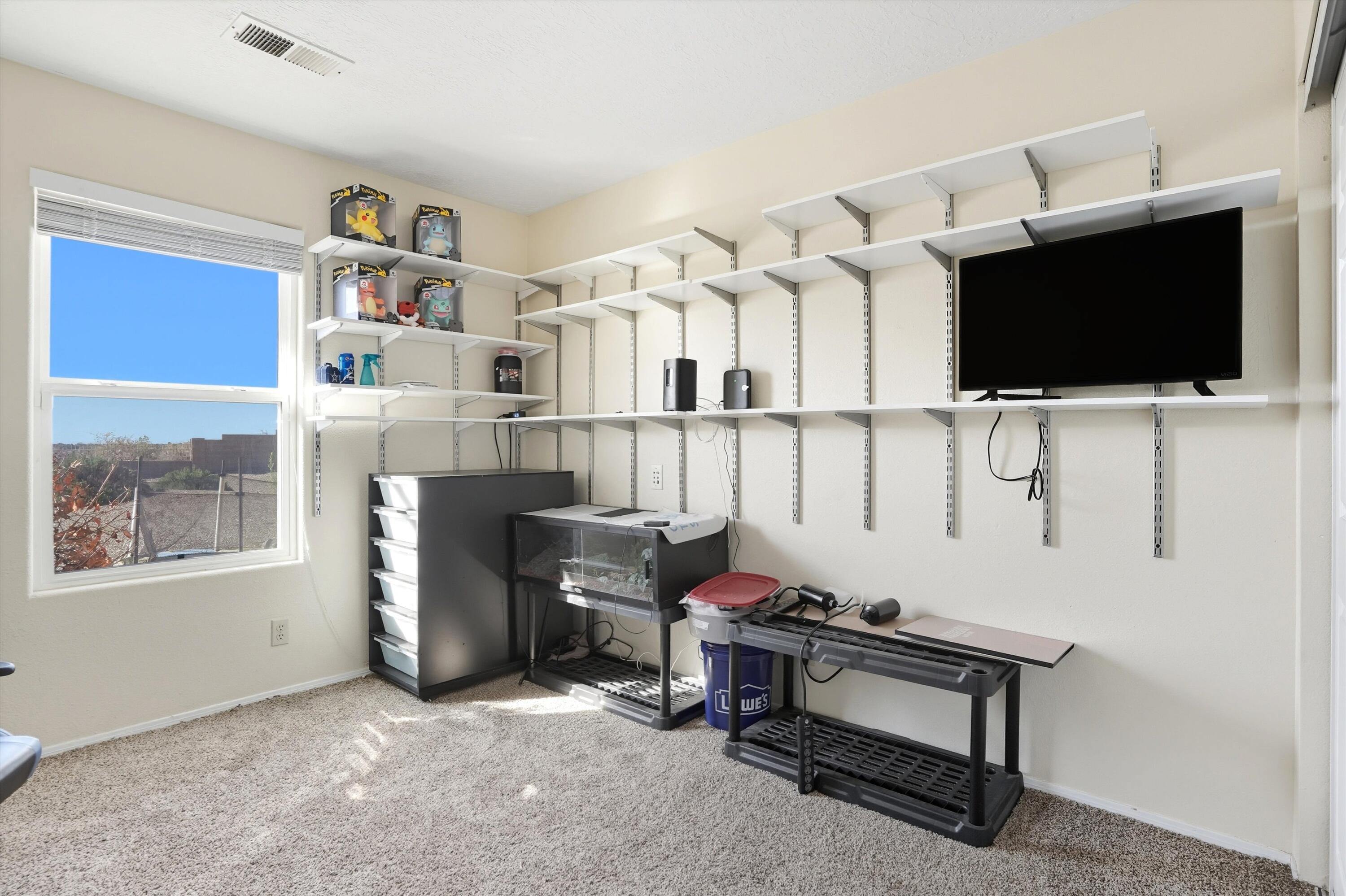 Photo 10 — 4516 QUARTZ Drive NE