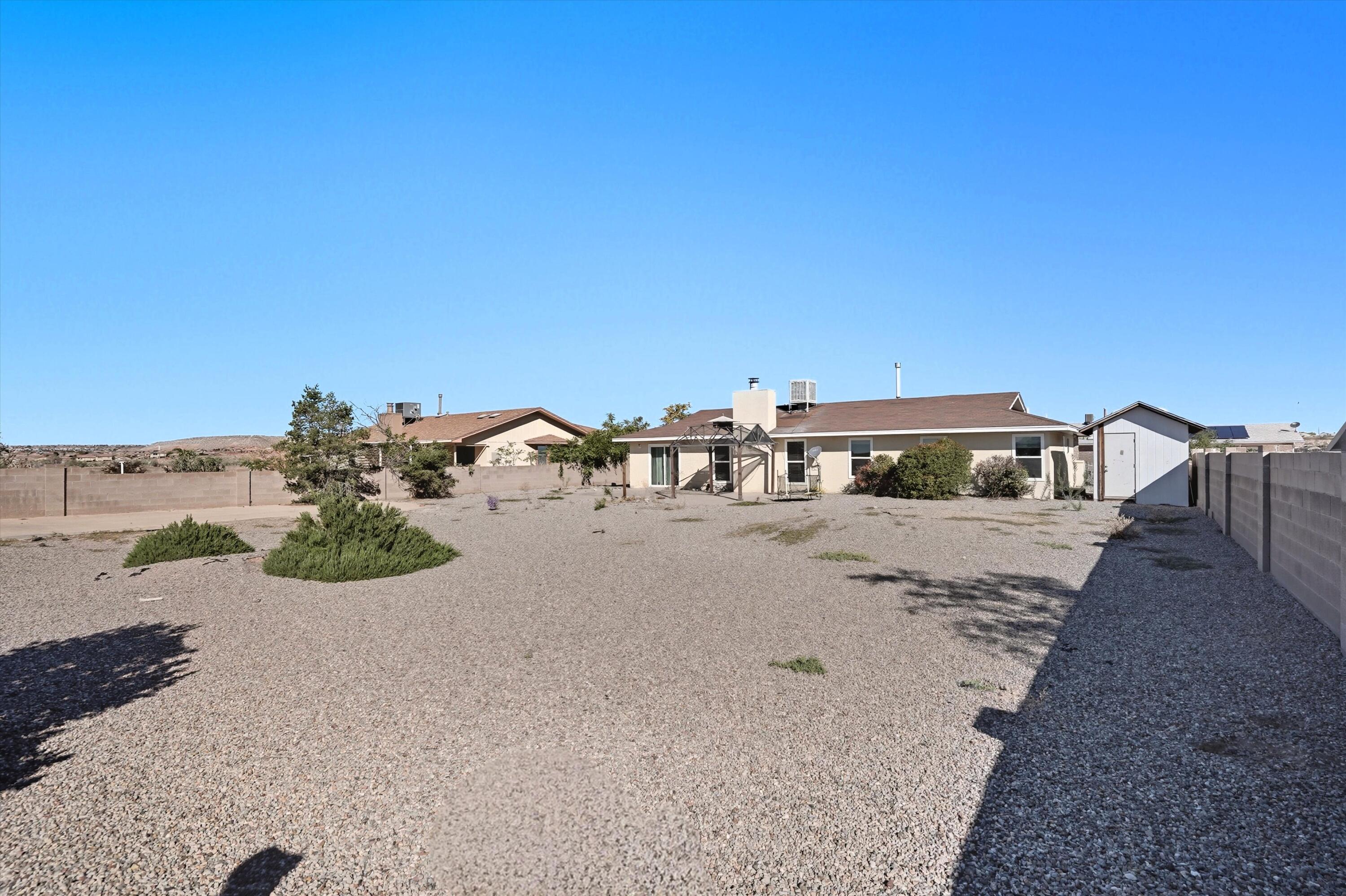 Photo 5 — 4516 QUARTZ Drive NE