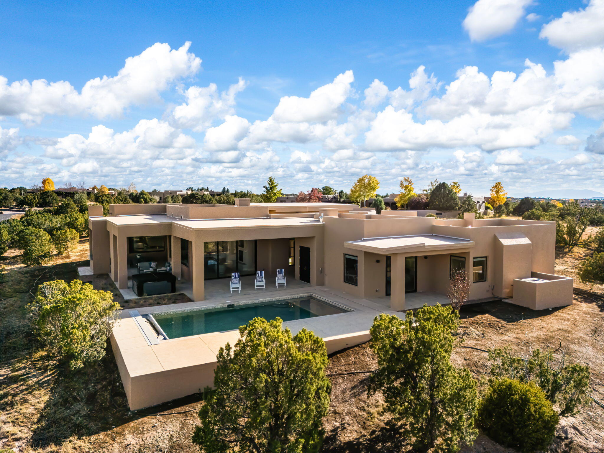 9 Tamarisk Trail, Santa Fe, NM 87506