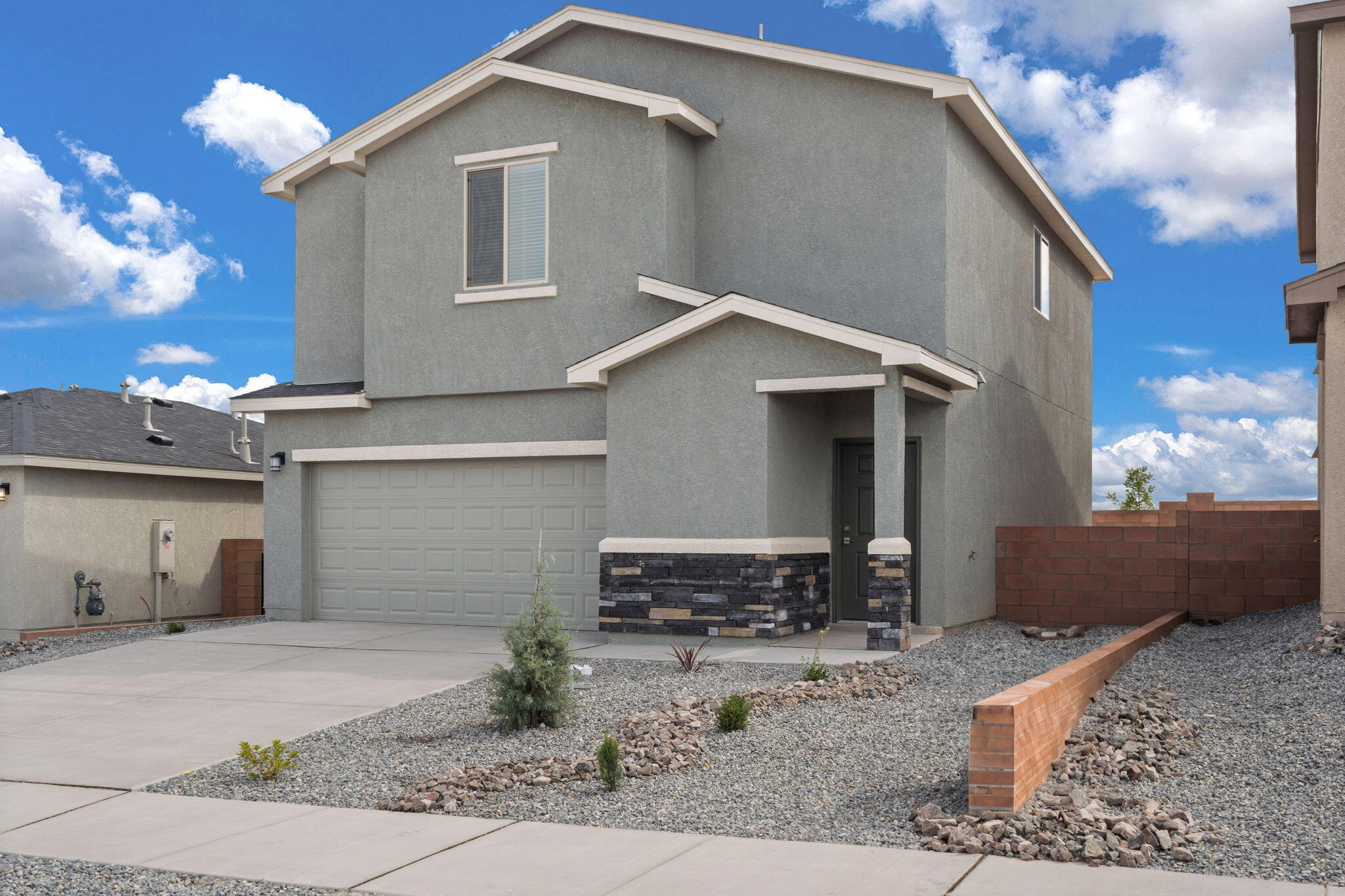 Photo 3 — 1612 Saddleback Trail NE