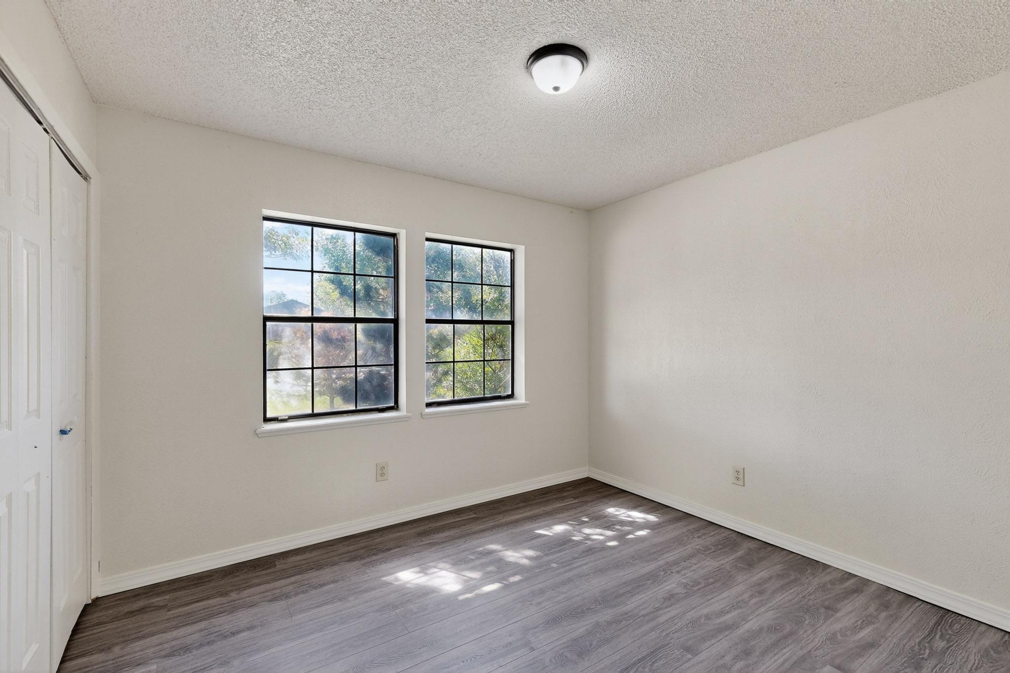 Photo 10 — 1212 W Didier Avenue