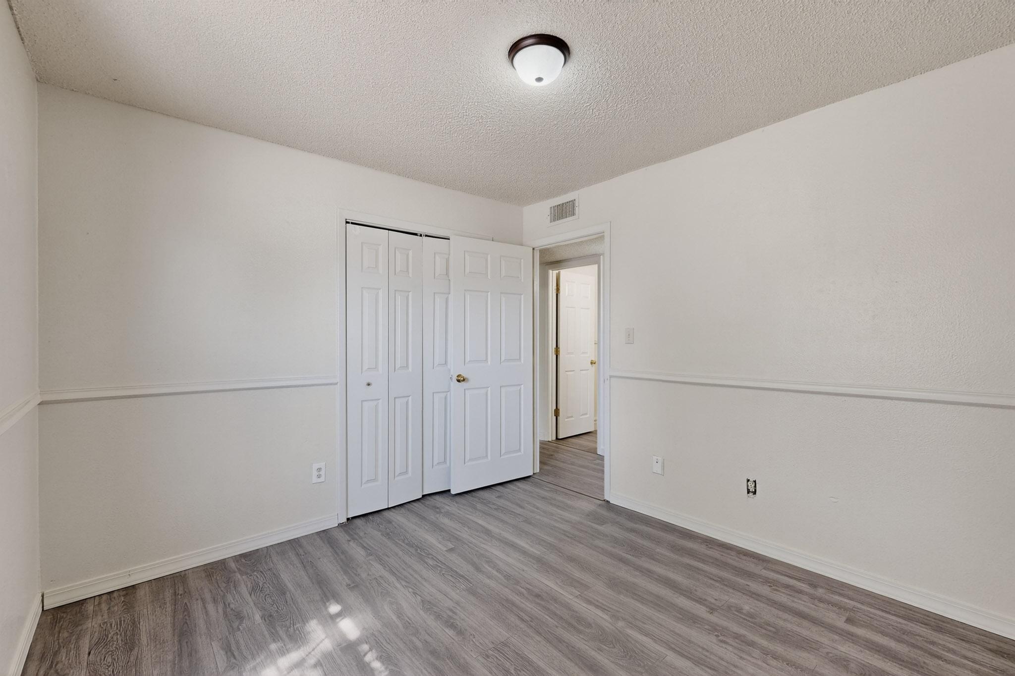 Photo 16 — 1212 W Didier Avenue