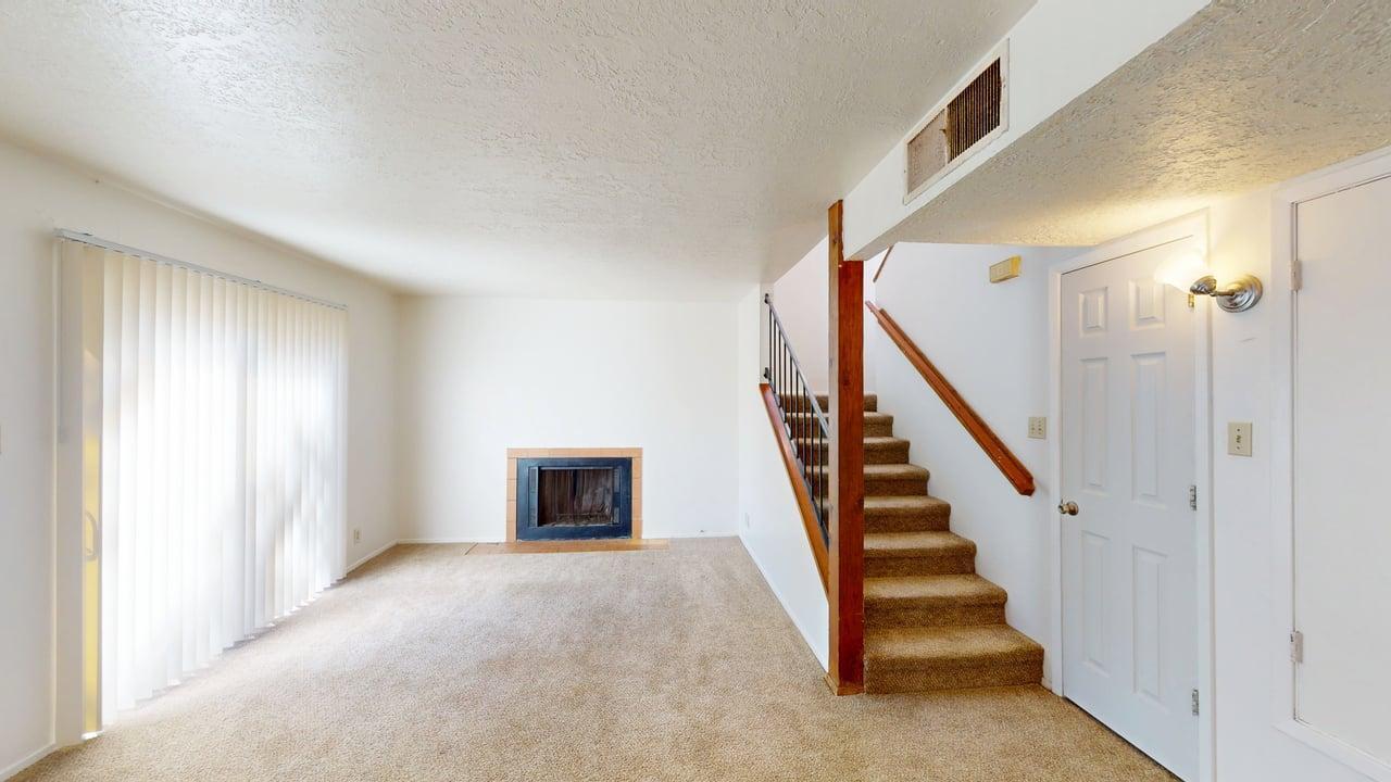 Photo 16 — 3601 Wellesley Drive NE