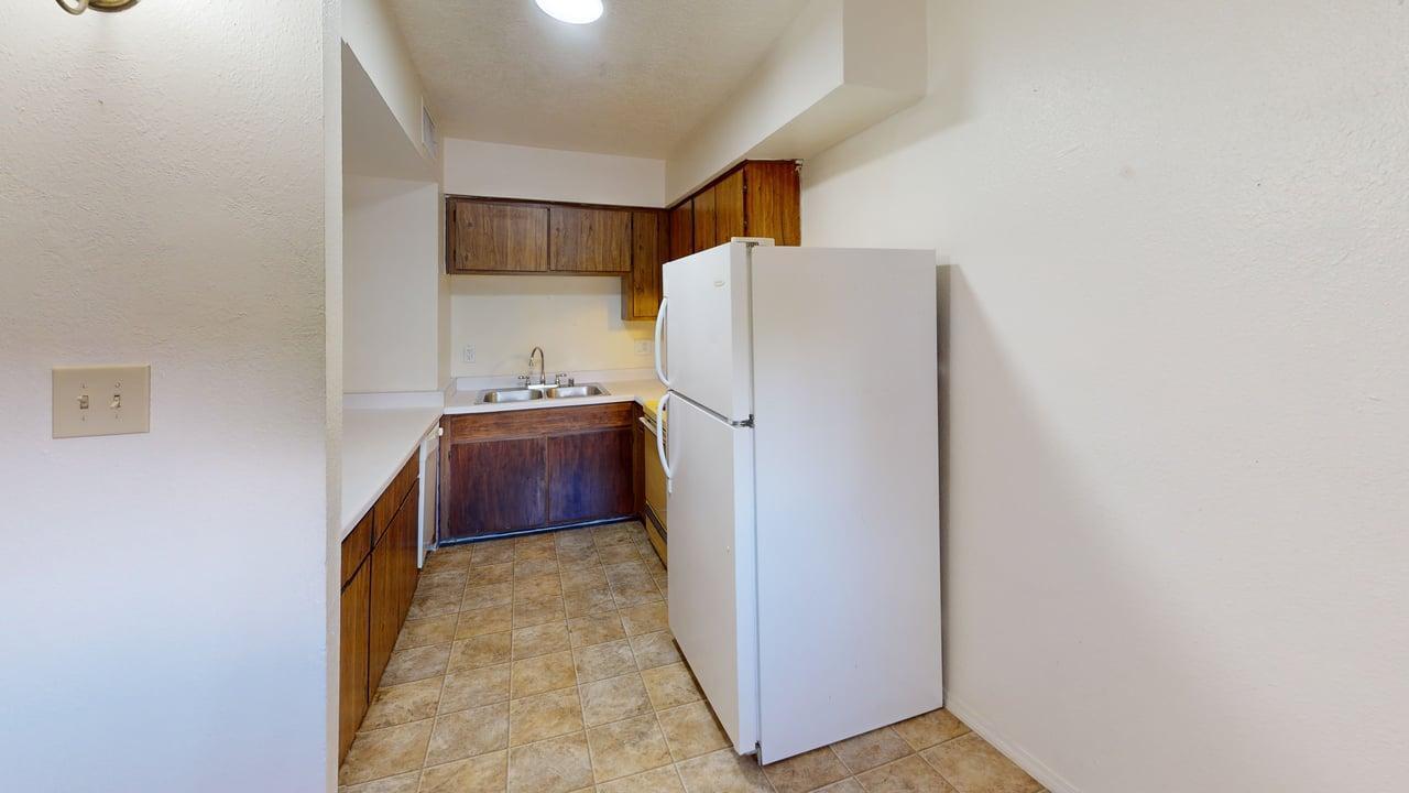 Photo 12 — 3601 Wellesley Drive NE