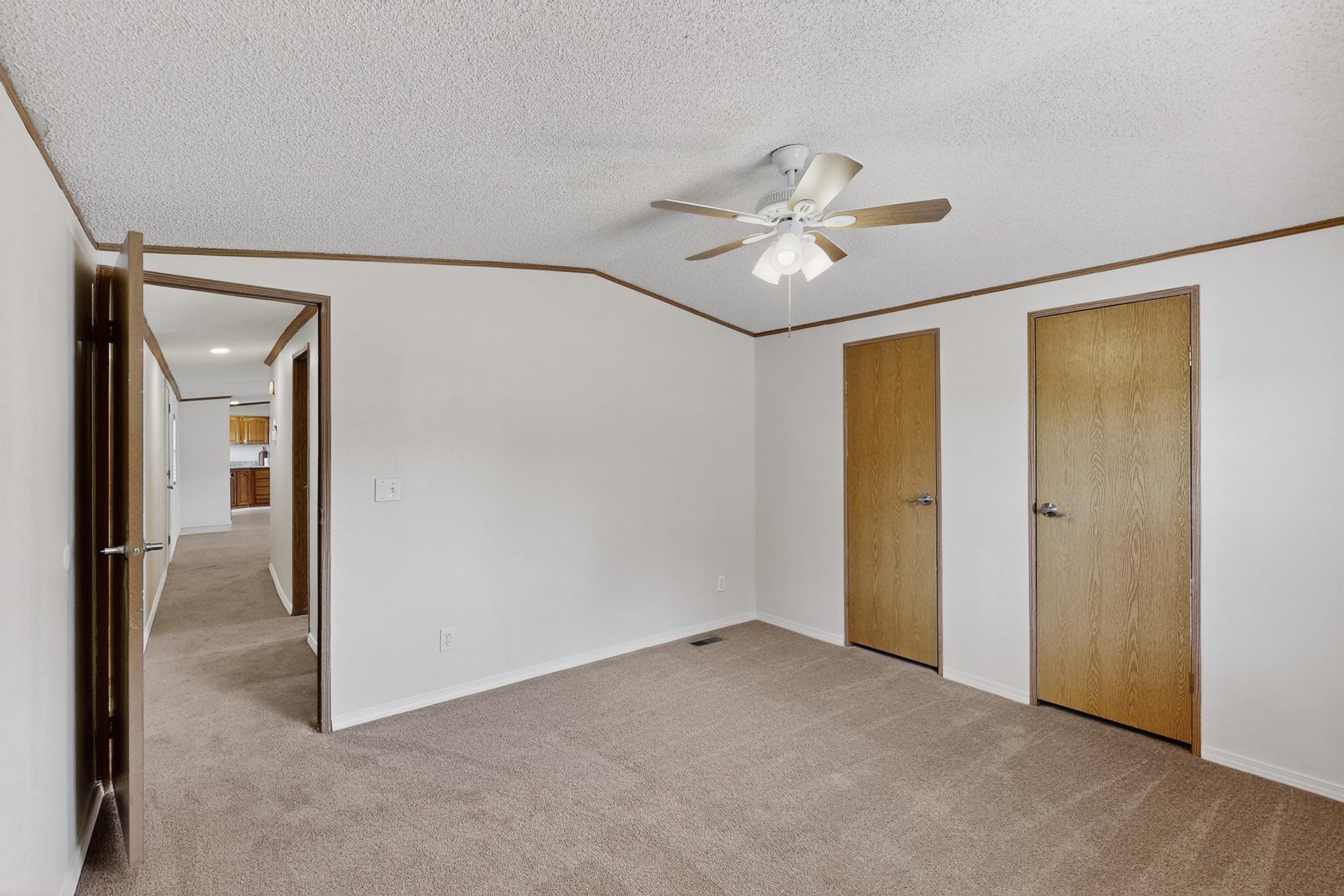 Photo 18 — 207 Maribel Avenue