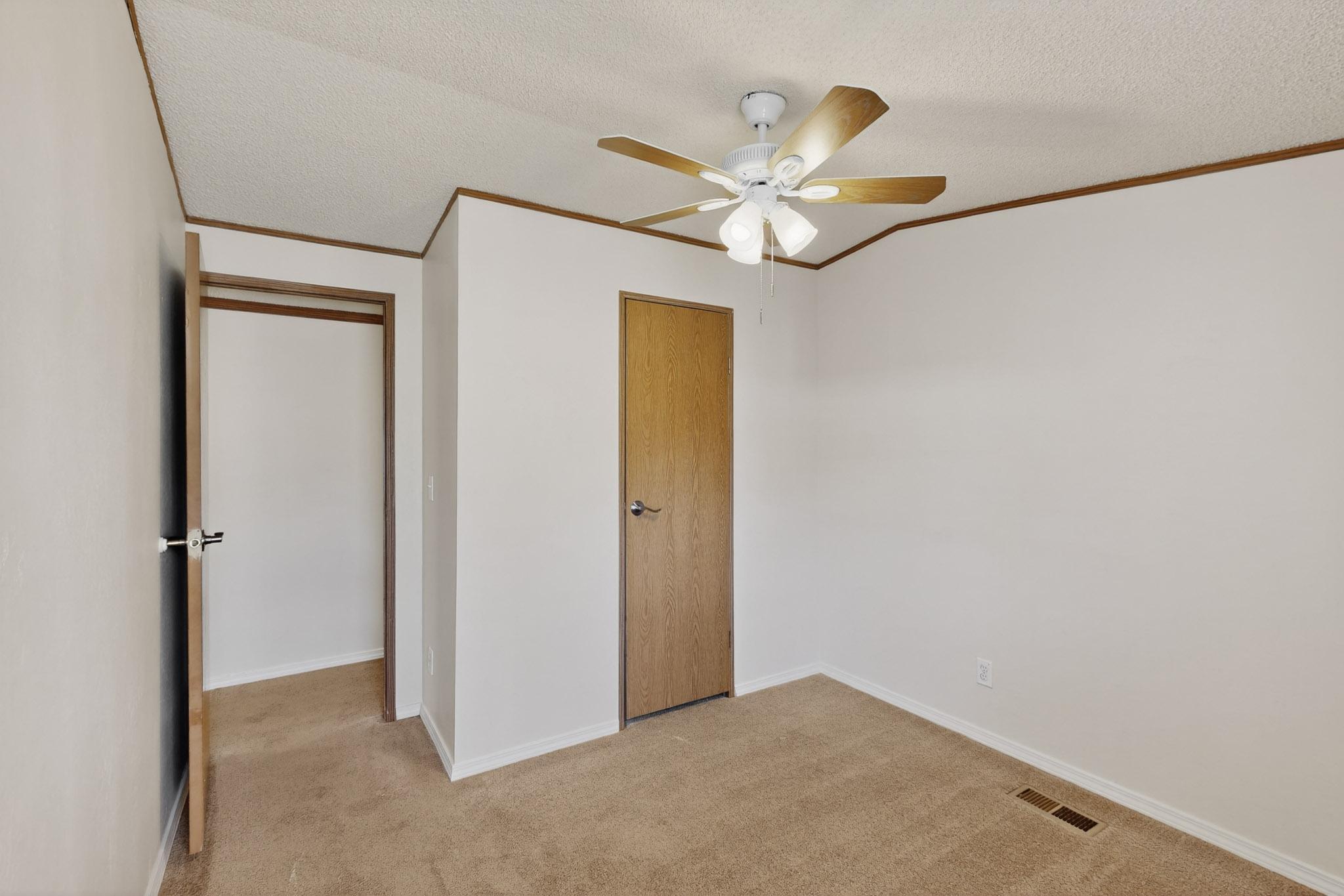 Photo 10 — 207 Maribel Avenue