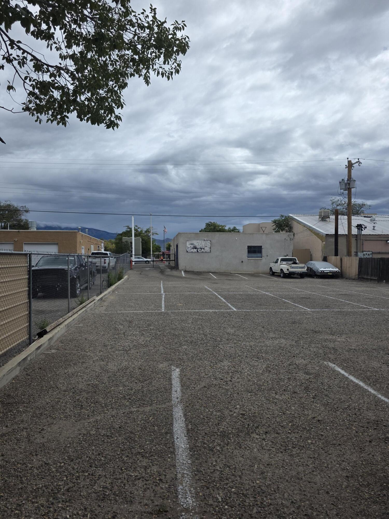 Photo 6 — 331 San Pedro Drive NE
