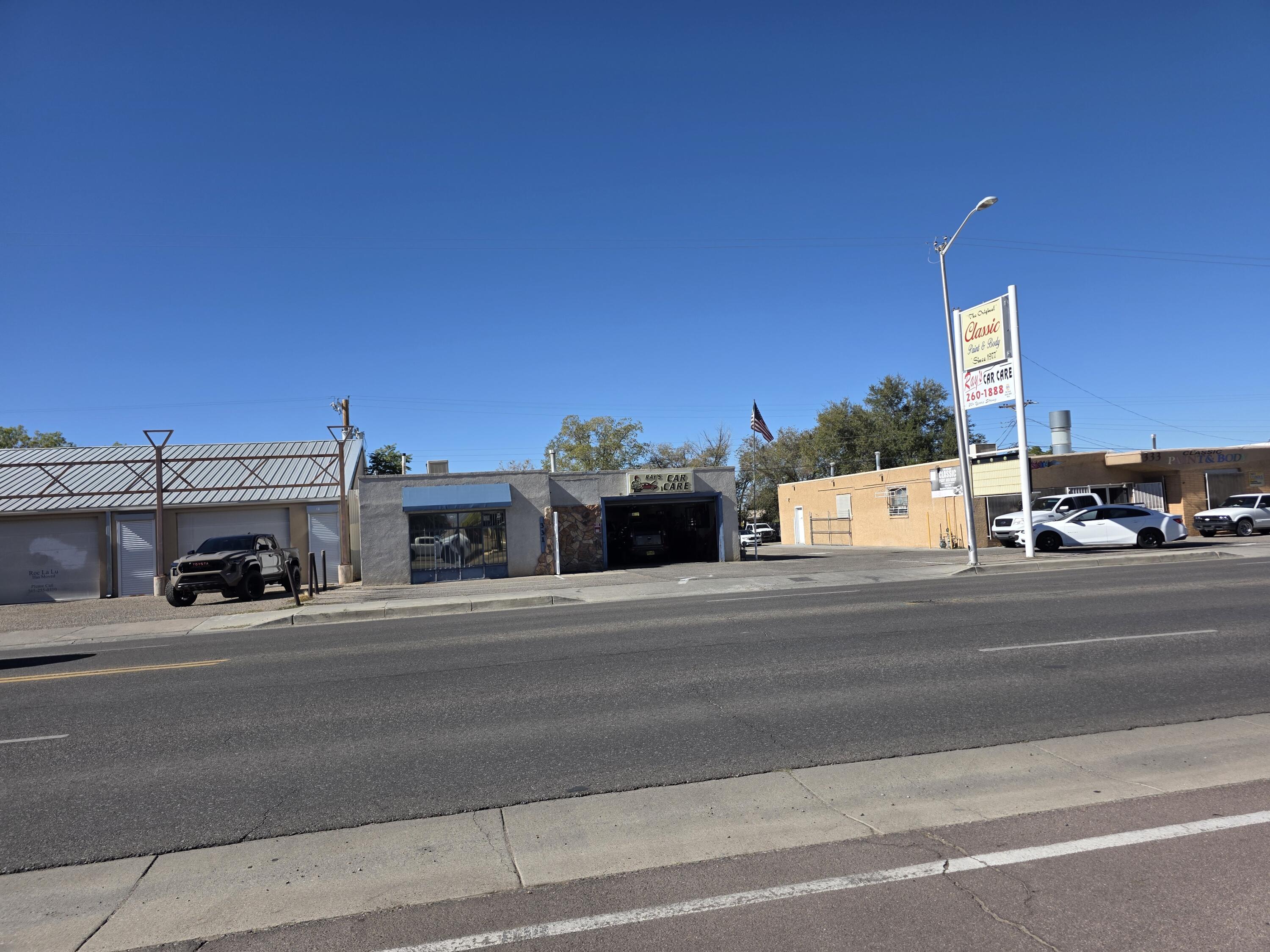 Photo 2 — 331 San Pedro Drive NE