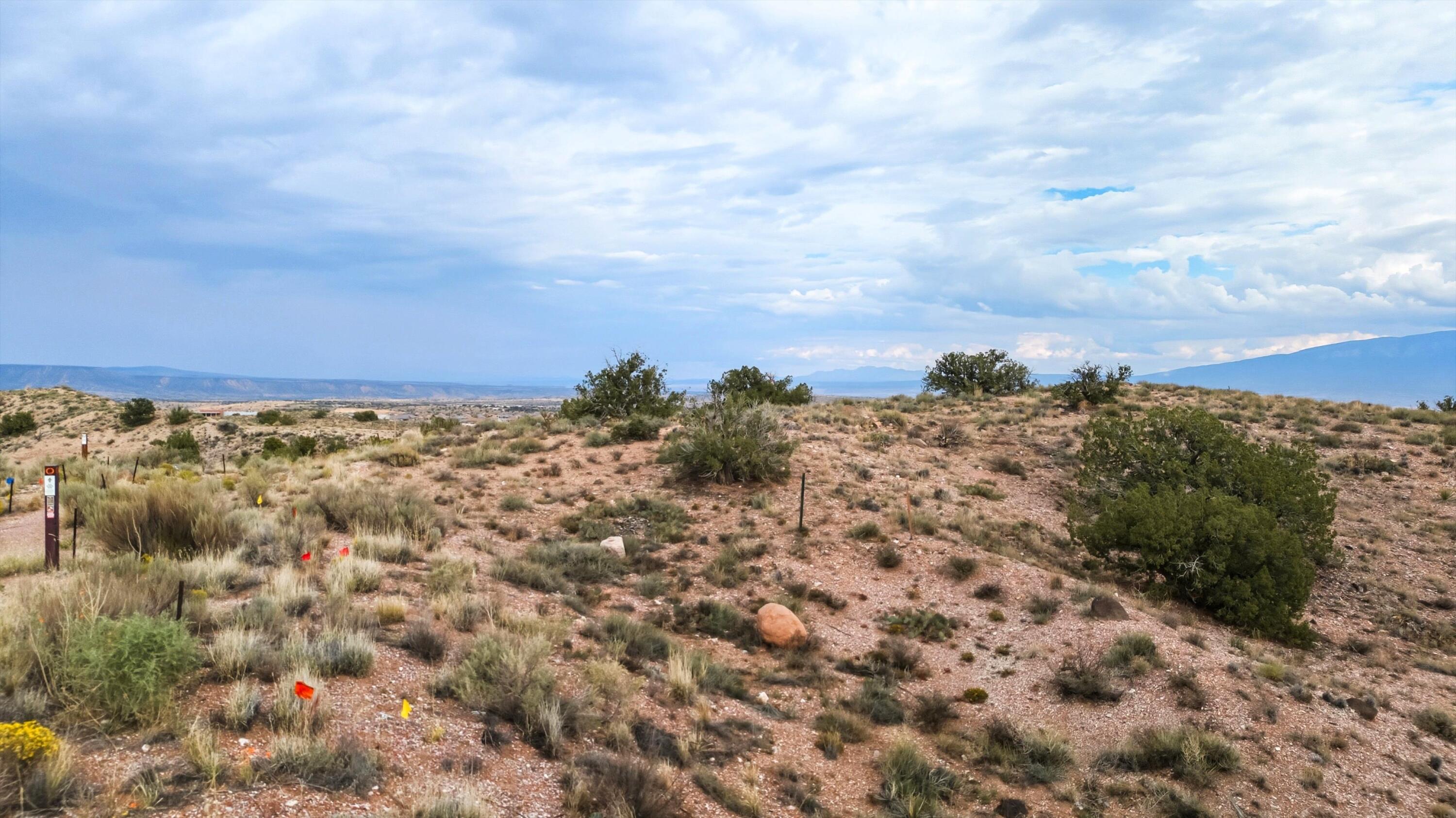 Photo 7 — 6016 Ridgeline Place NE