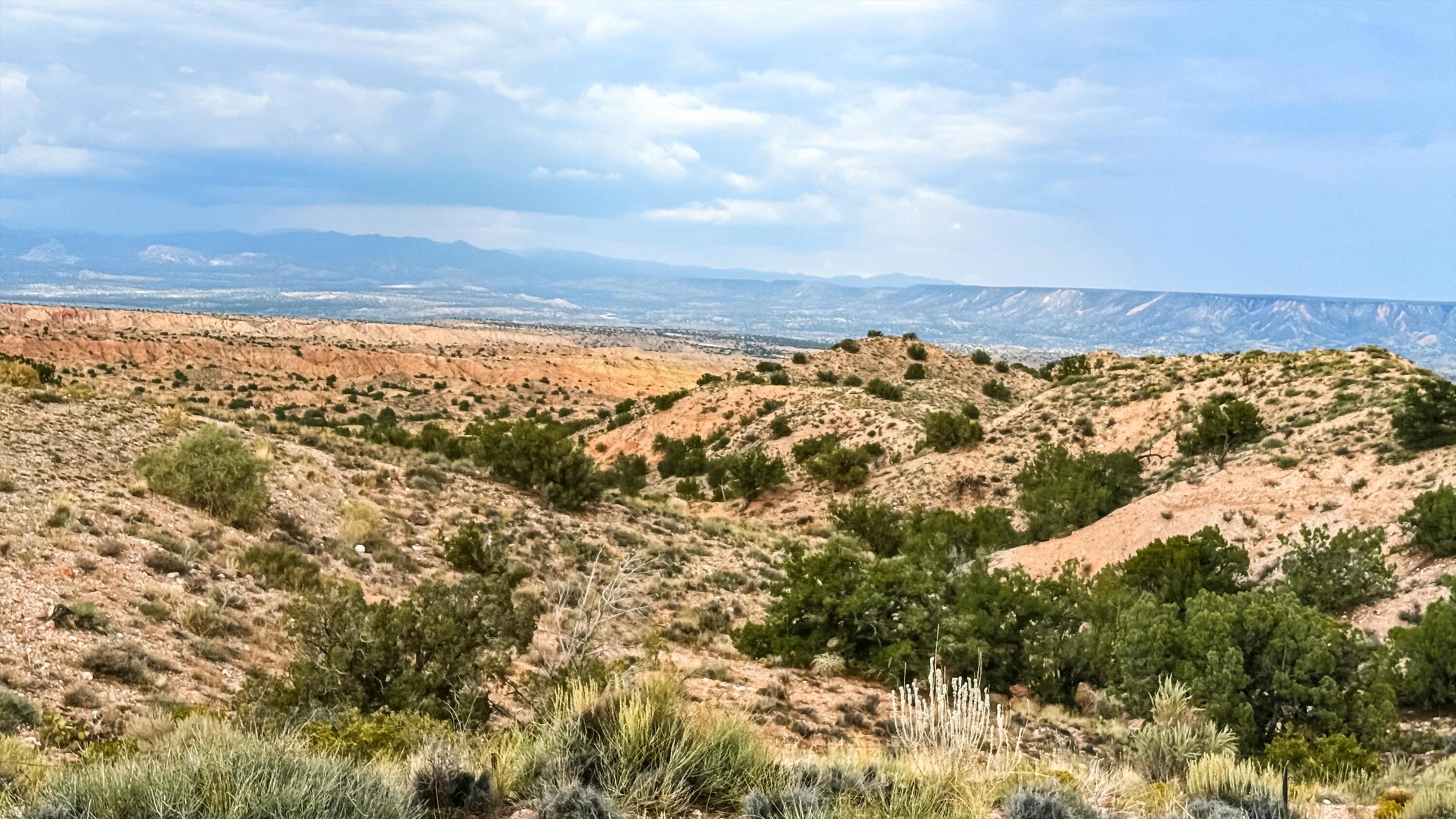 Photo 13 — 6016 Ridgeline Place NE