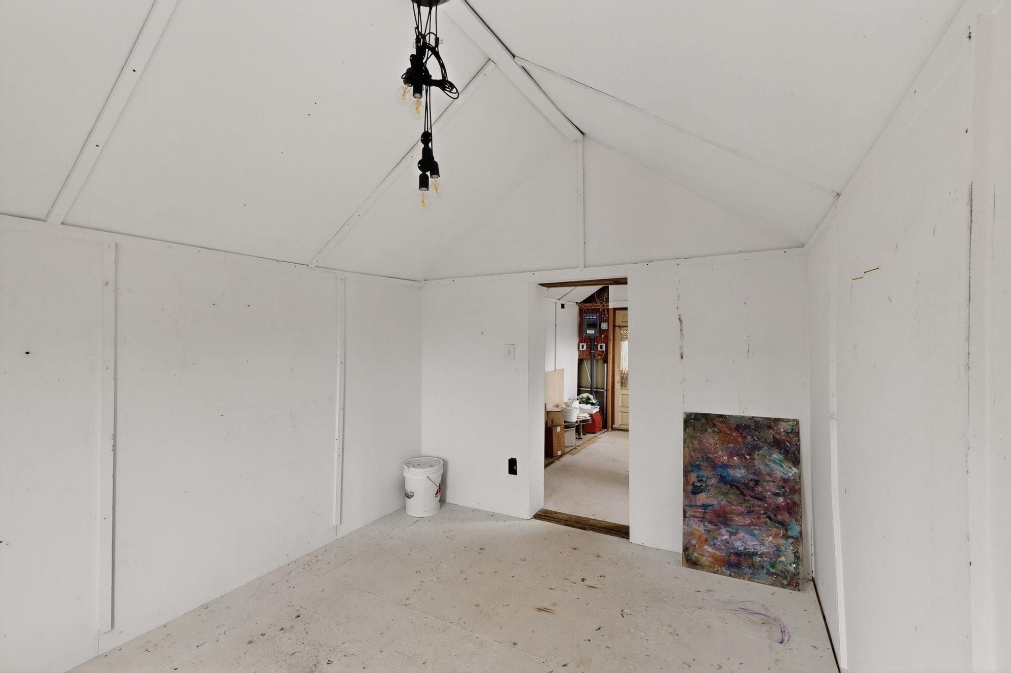 Photo 15 — 704 ELM Street