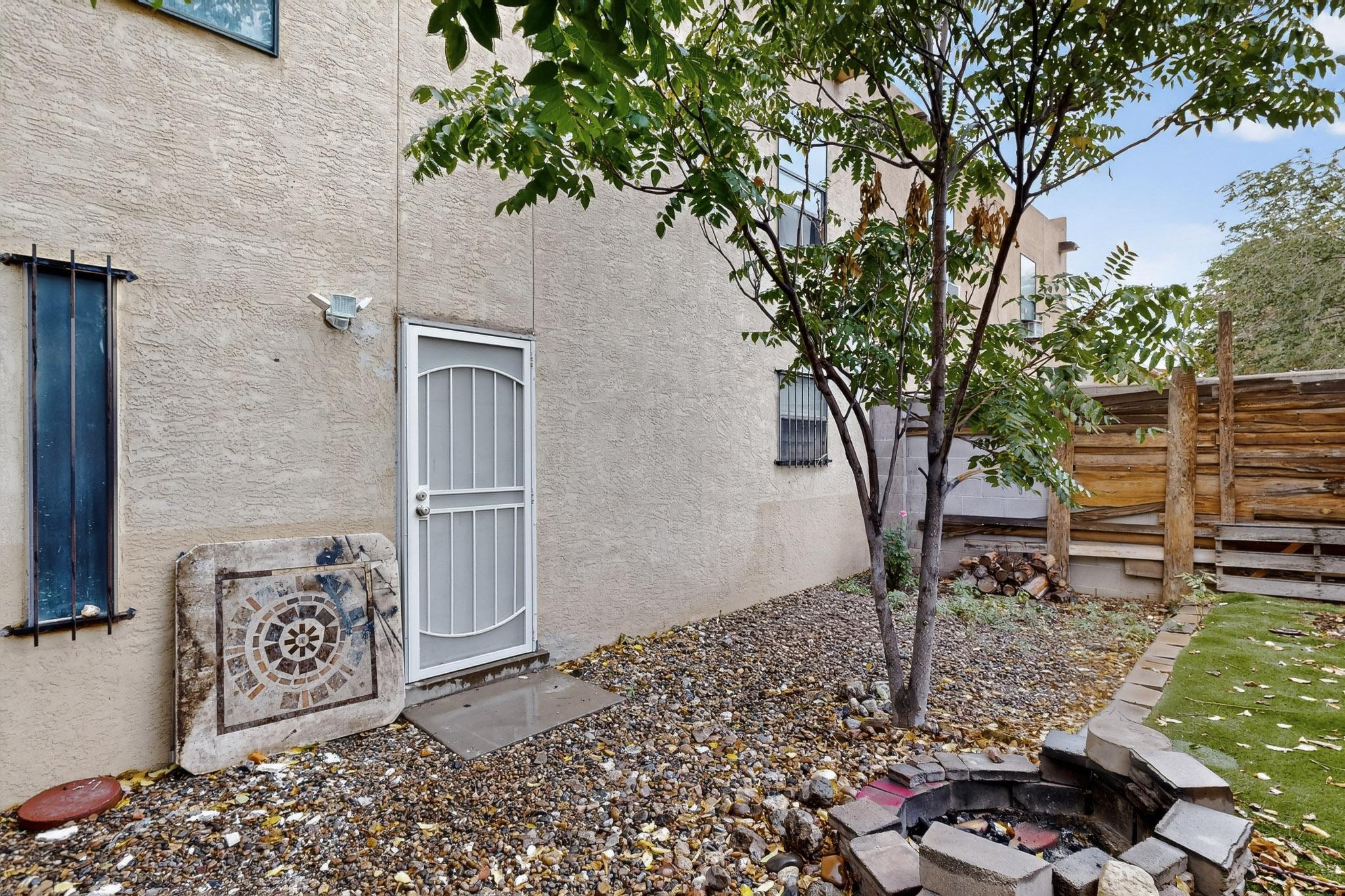 Photo 12 — 220 Shawnee Court SE
