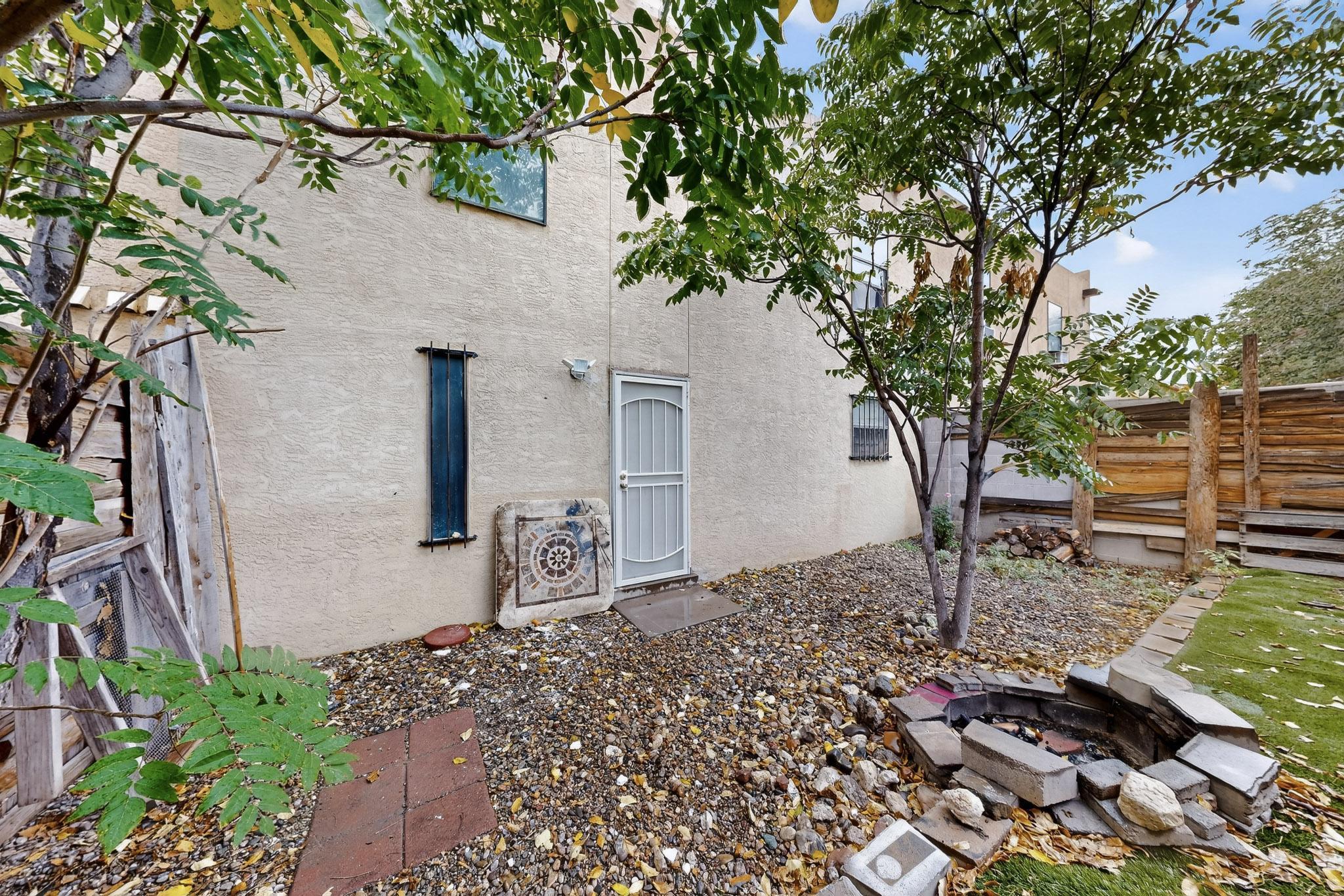 Photo 13 — 220 Shawnee Court SE