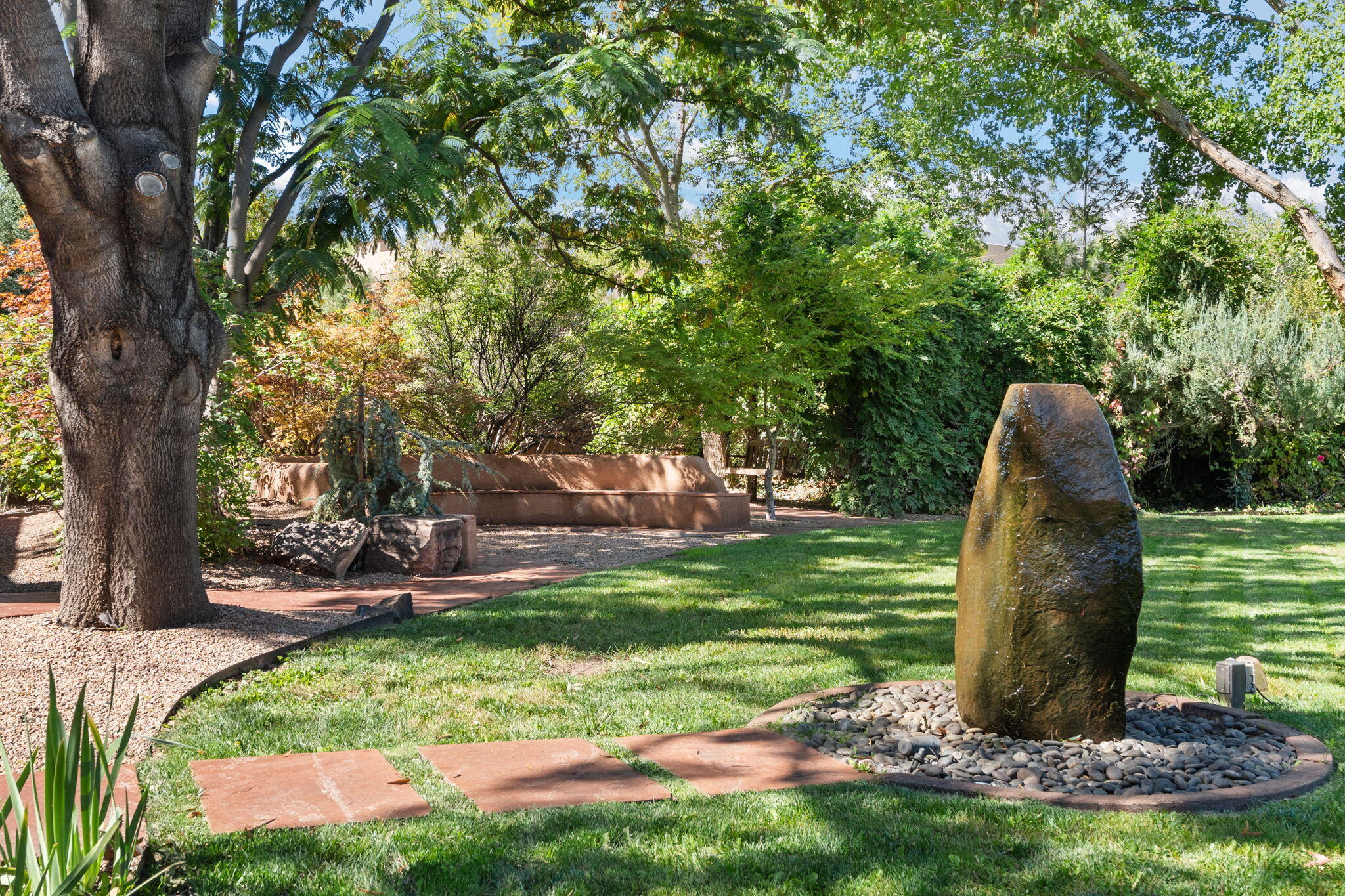 Photo 5 — 1623 Francisca Road NW