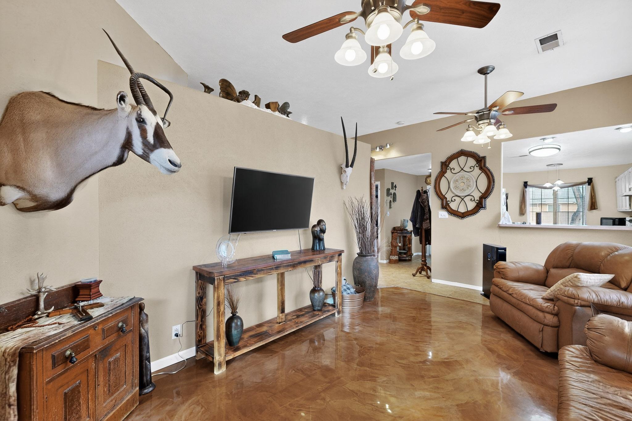 Photo 14 — 609 Wanda Street SW