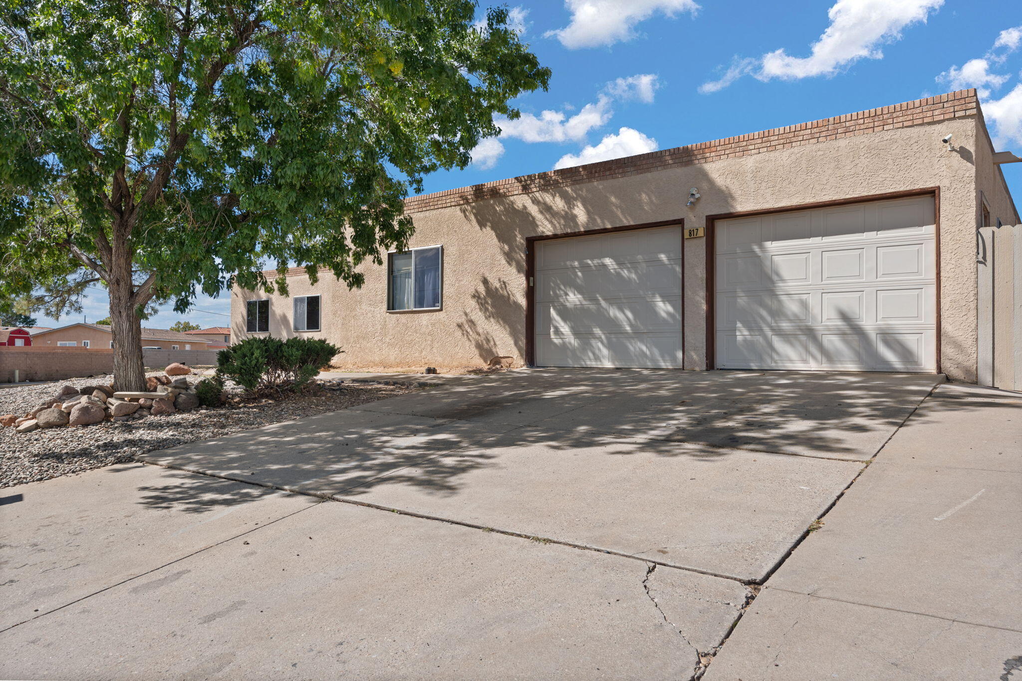817 Oreja De Oro Drive SE