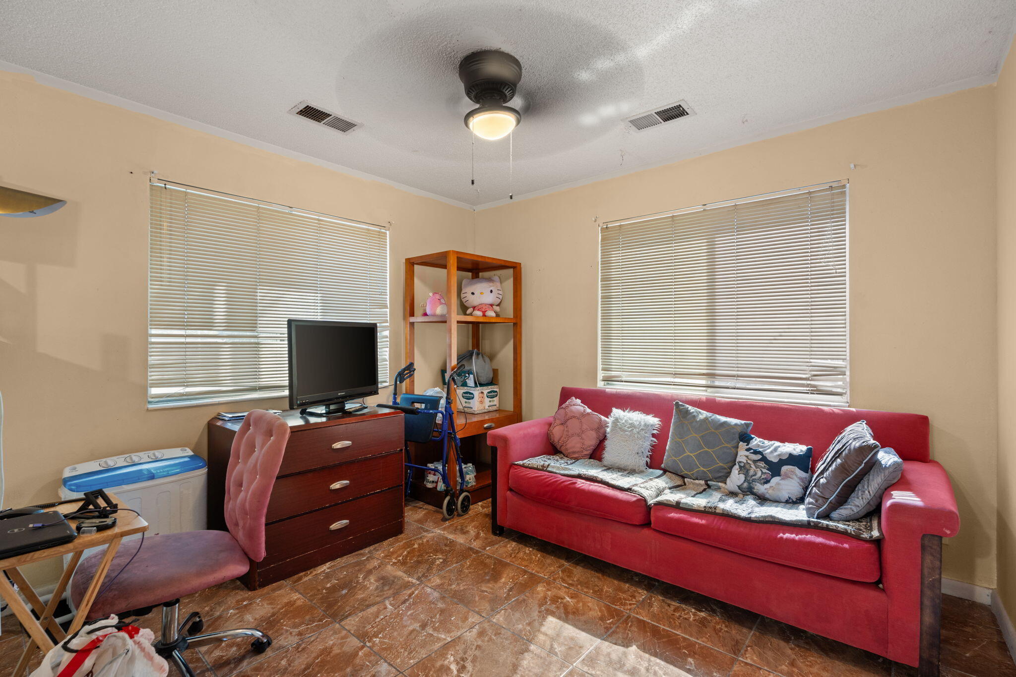 Photo 9 — 817 Oreja De Oro Drive SE