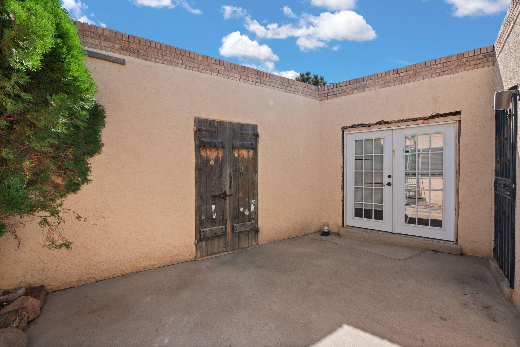 Photo 8 — 817 Oreja De Oro Drive SE