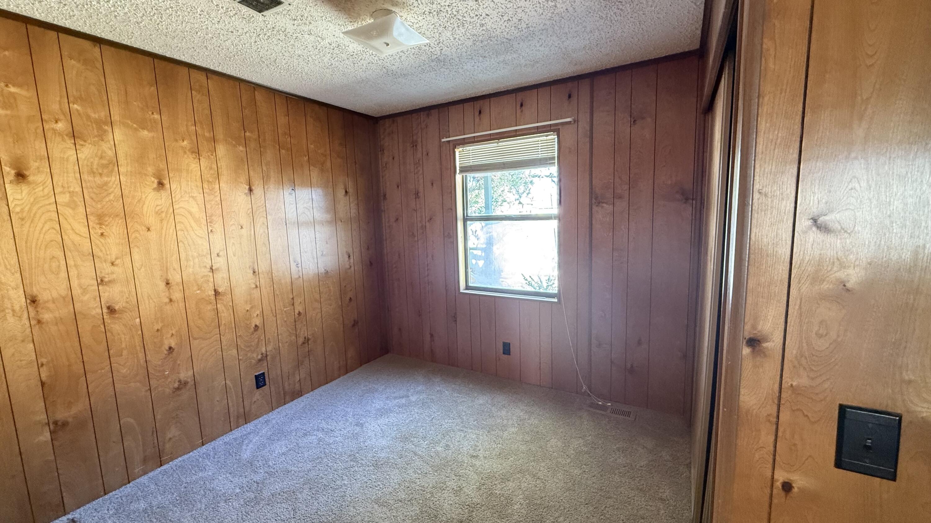 Photo 3 — 604 Memory Lane
