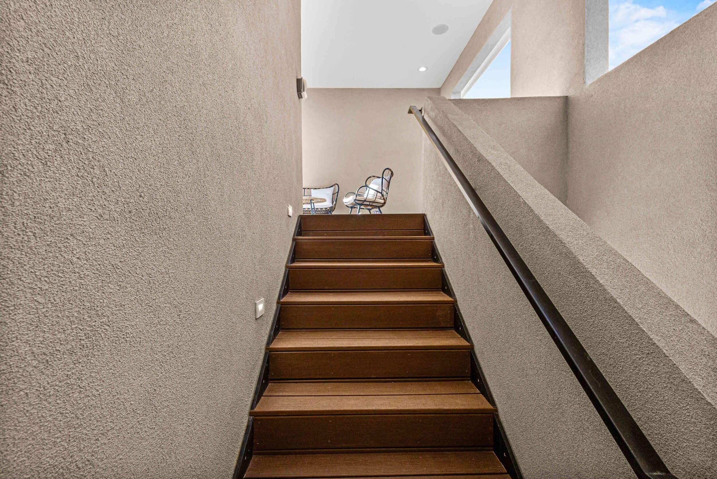 Photo 2 — 11800 ANAHEIM Avenue NE