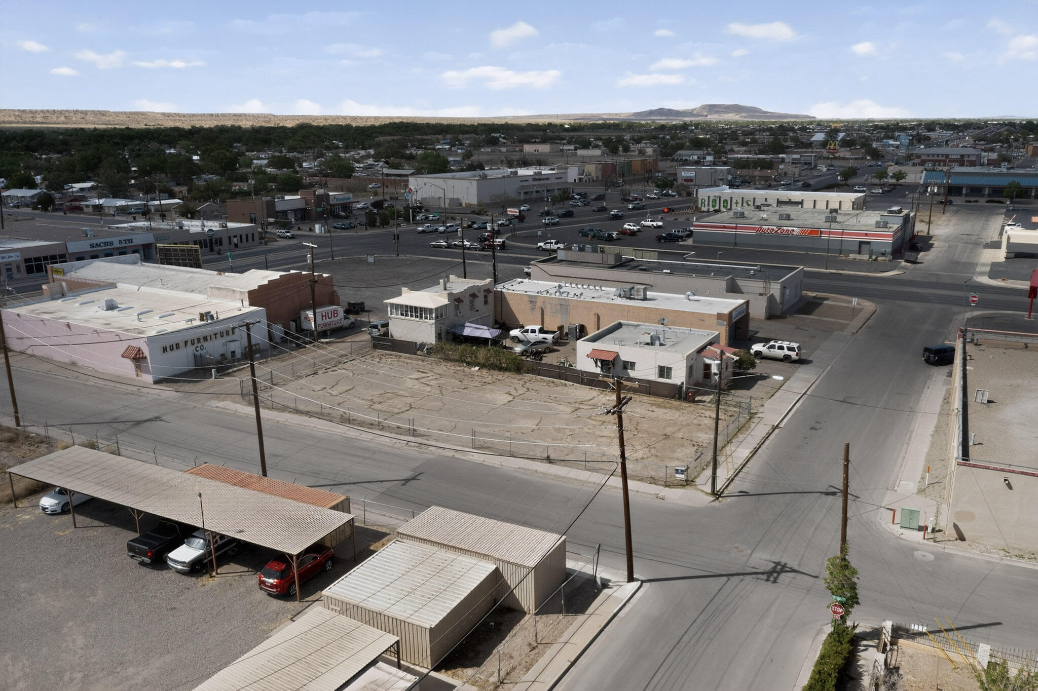 Photo 14 —  Goebel Avenue