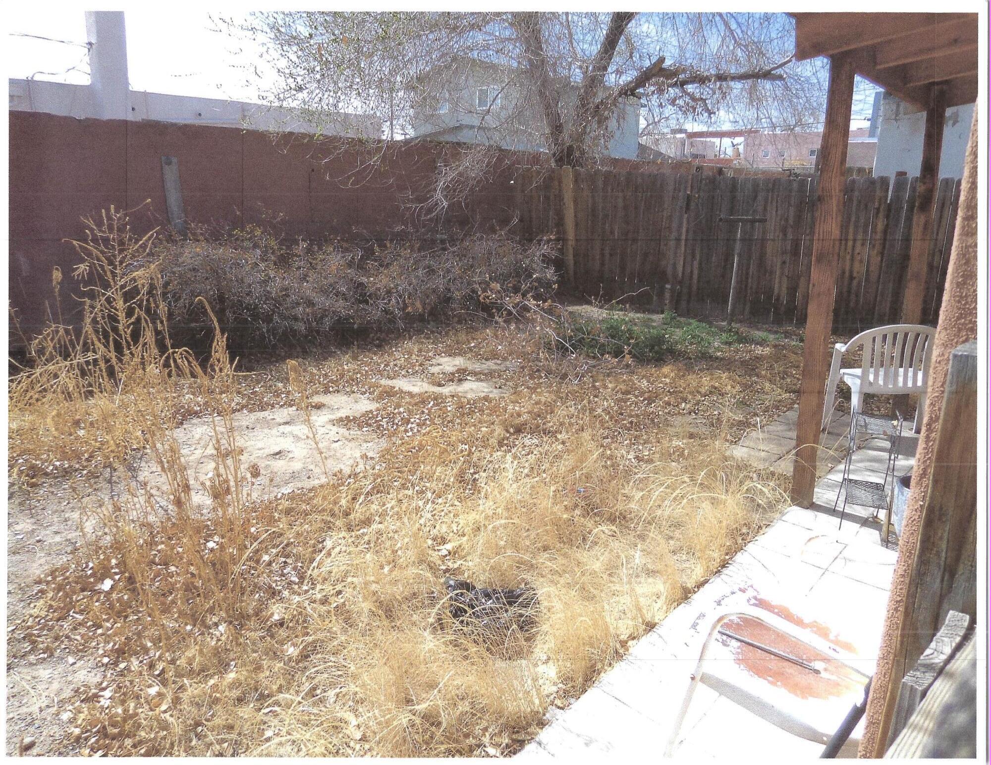 Photo 5 — 810 Roma Avenue NW