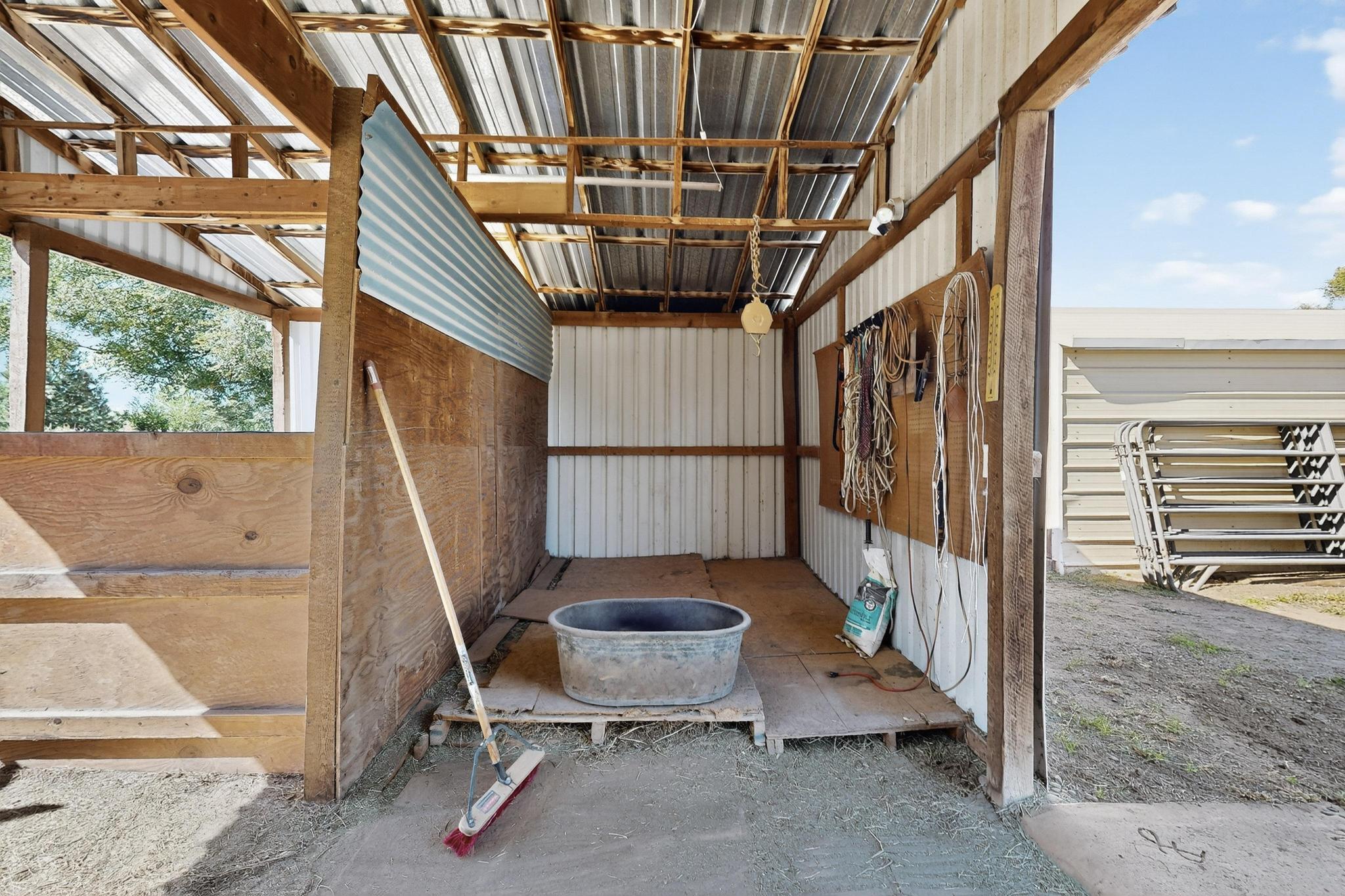 Photo 5 — 122 Valencia Road