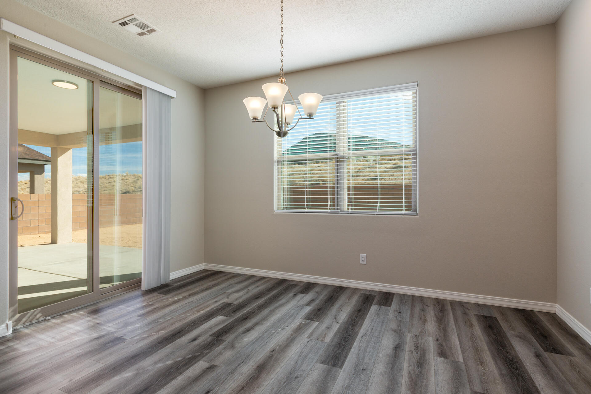 Photo 14 — 4805 Guadalupe Peak Street SW