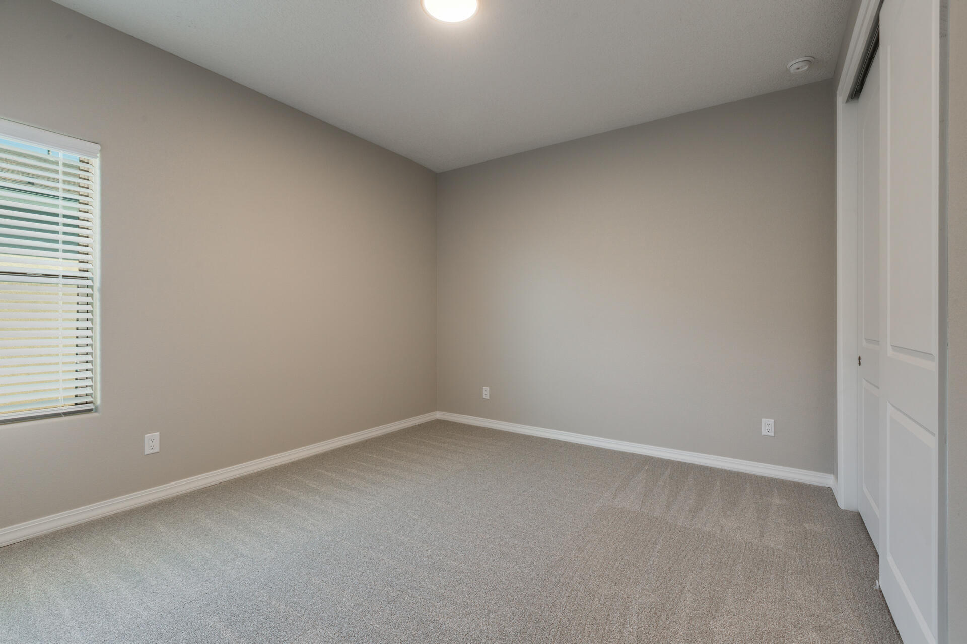 Photo 4 — 4805 Guadalupe Peak Street SW