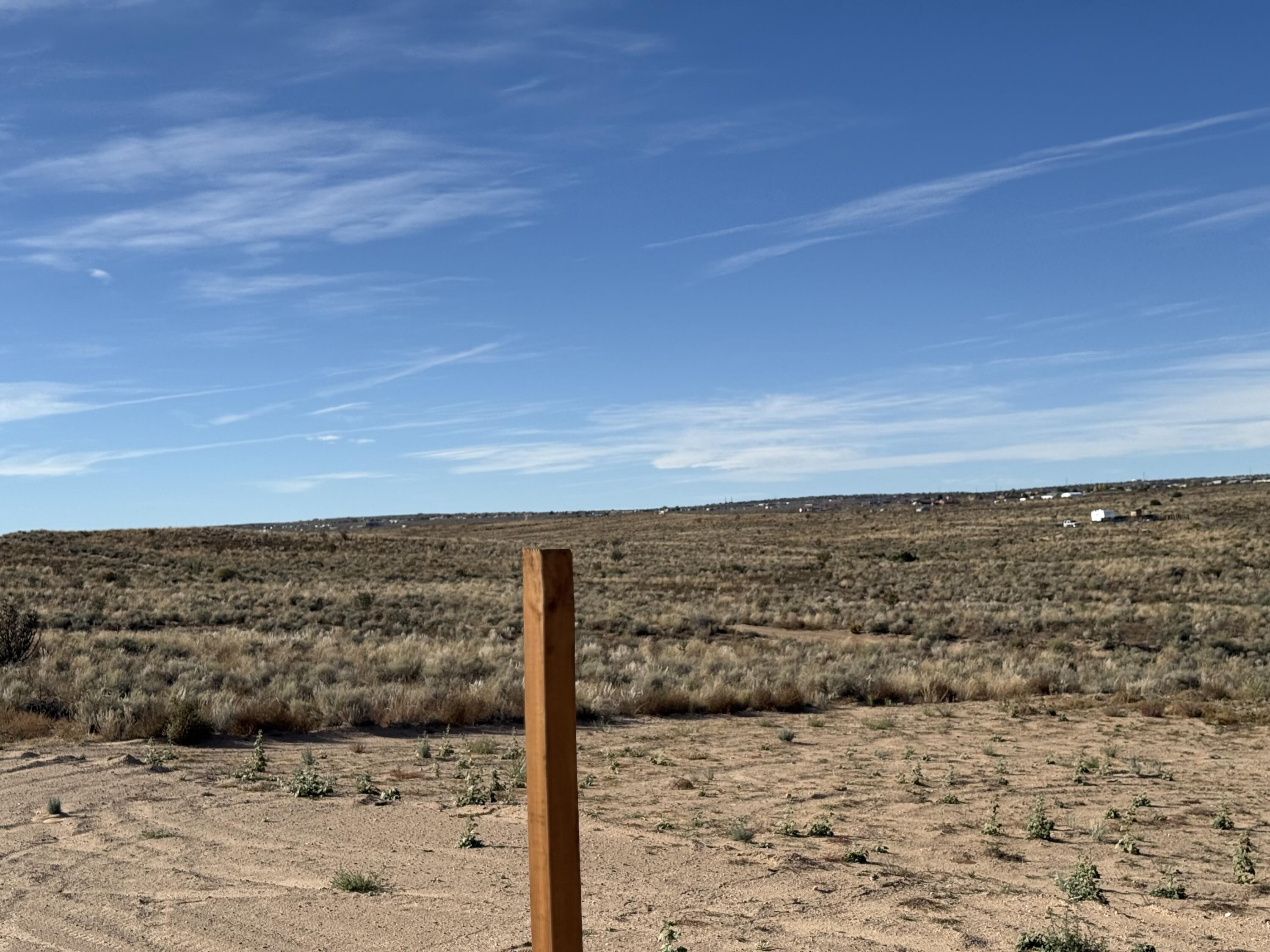 Photo 13 — 705 Mariposa Road SW