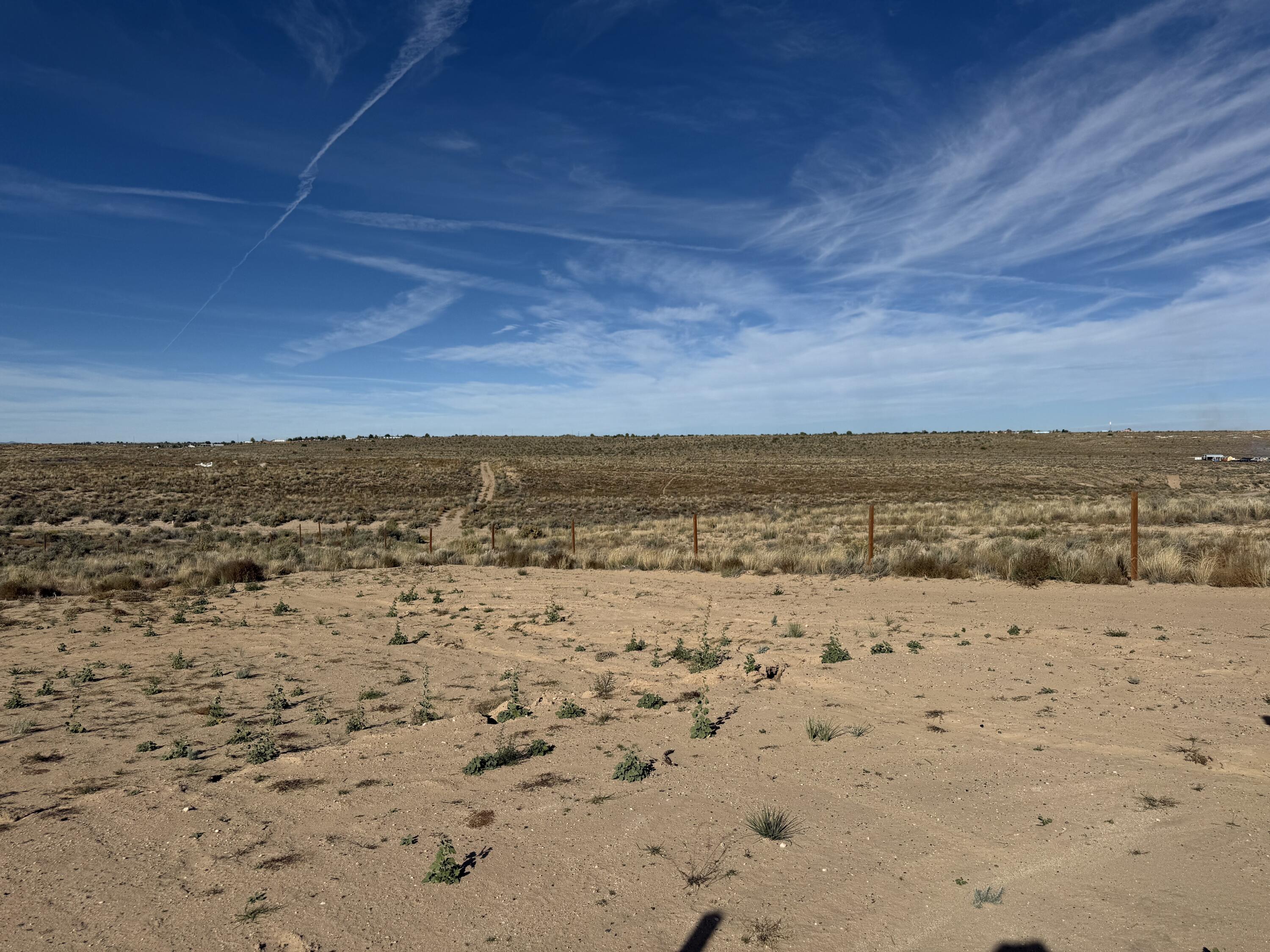 Photo 8 — 705 Mariposa Road SW