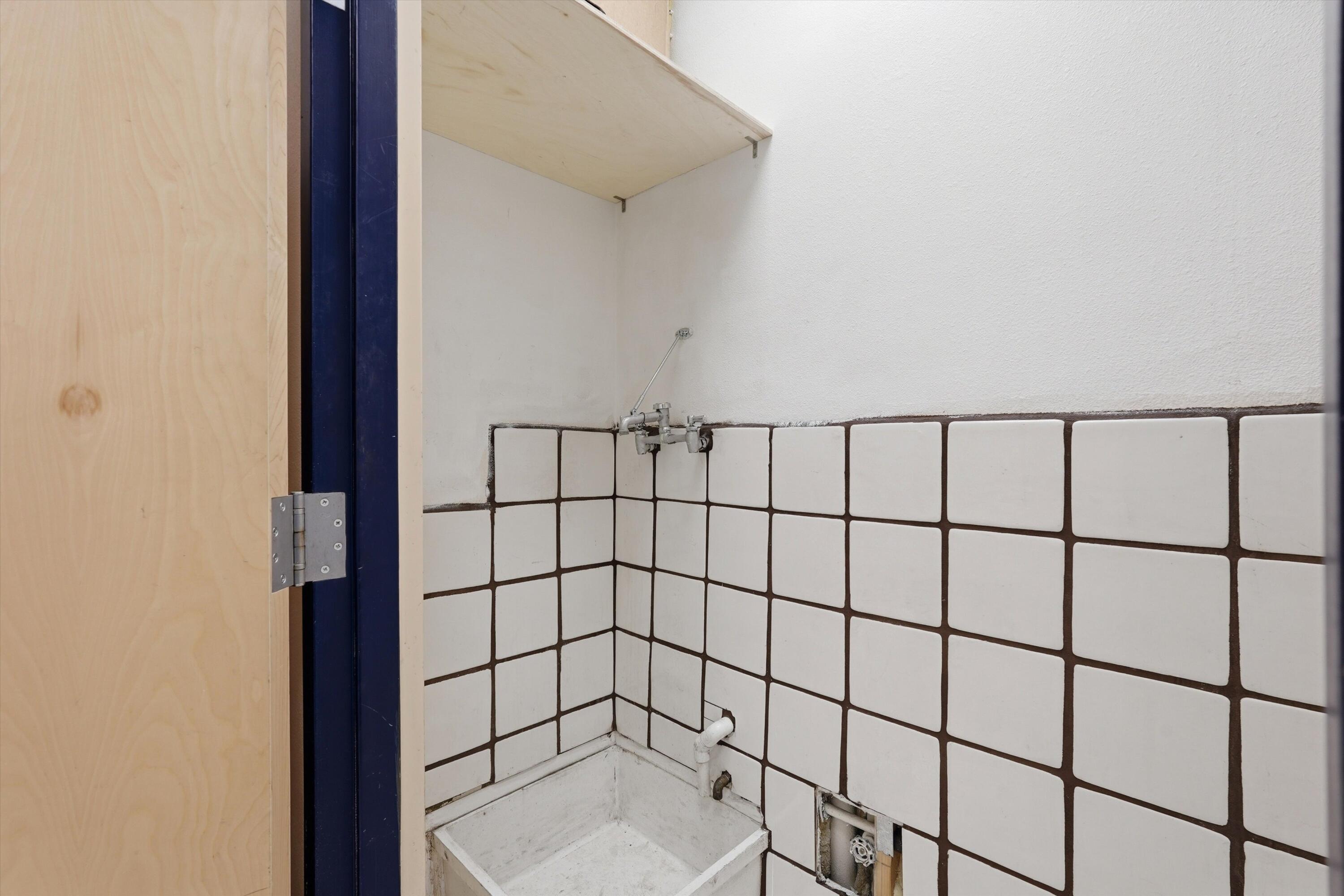 Photo 12 — 334 Adams Street SE