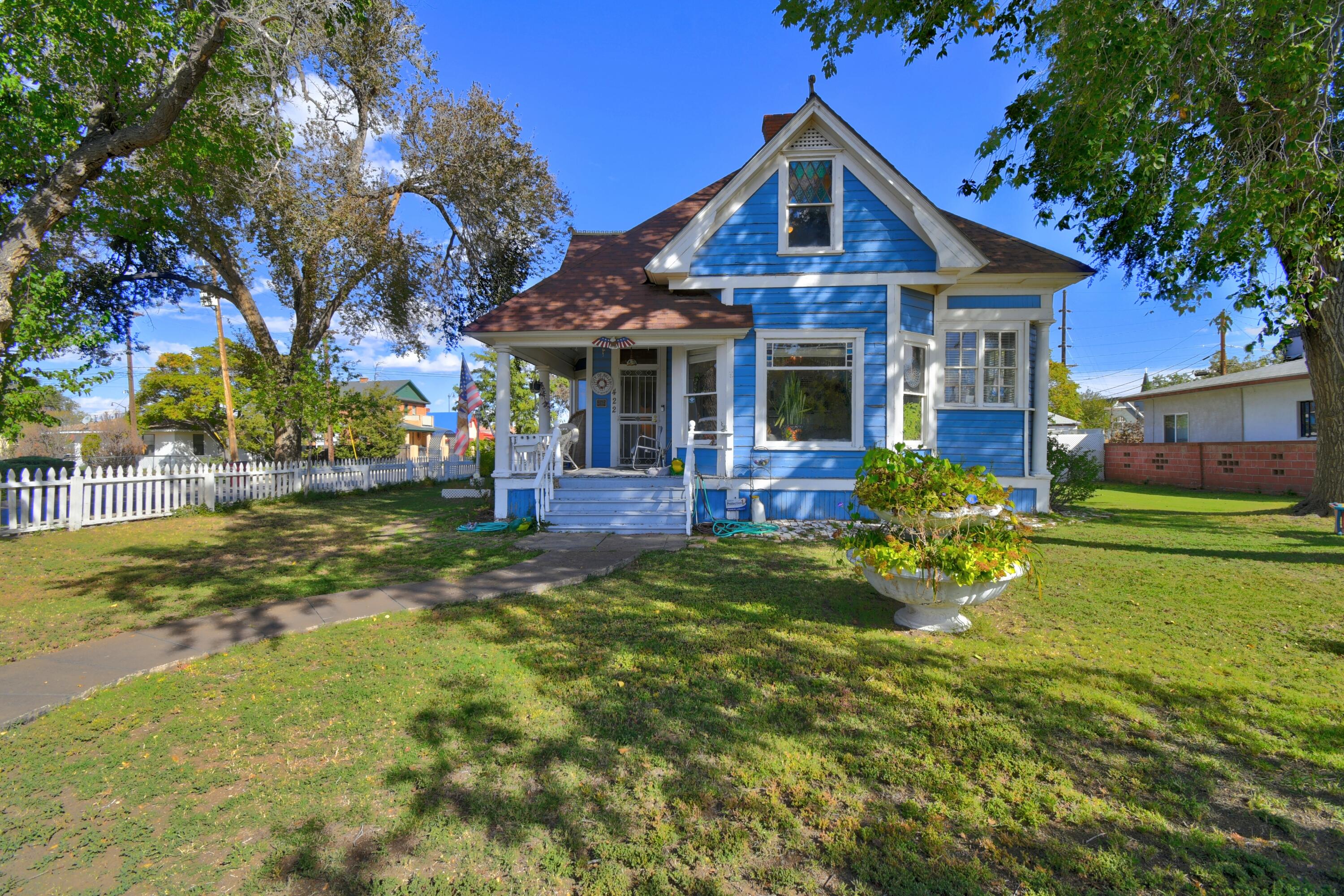 422 Dalies Avenue