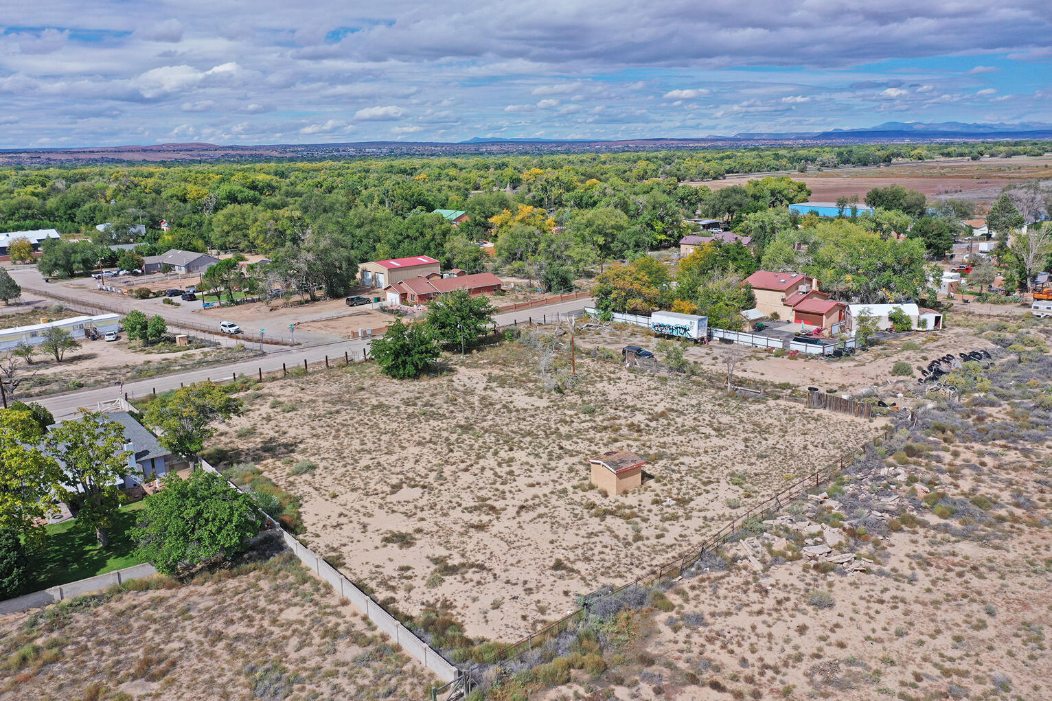 Photo 3 — 10930 Edith Boulevard NE