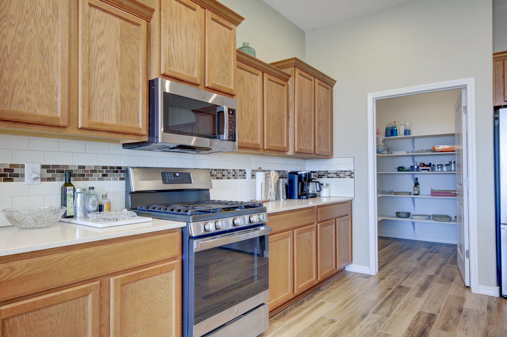 Photo 12 — 460 Rio Chama Circle SW